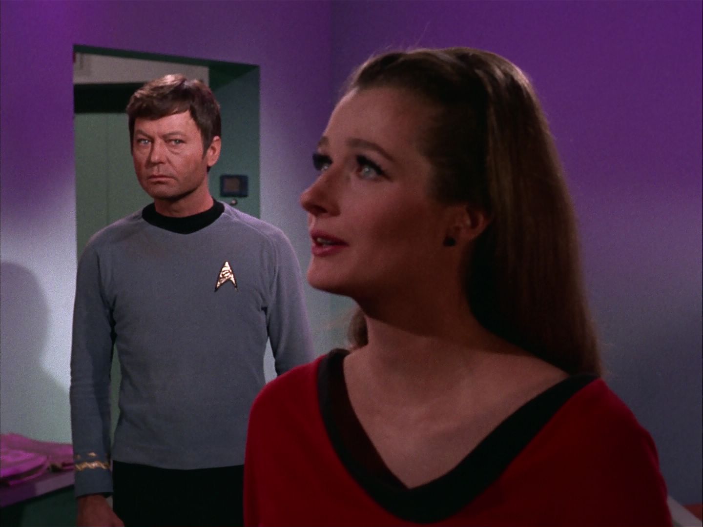 ariane179254_StarTrek_2x20_ReturnToTomorrow_2767.jpg