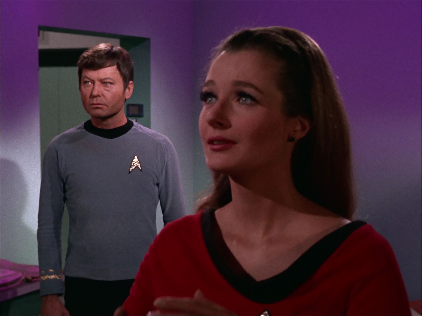 ariane179254_StarTrek_2x20_ReturnToTomorrow_2772.jpg