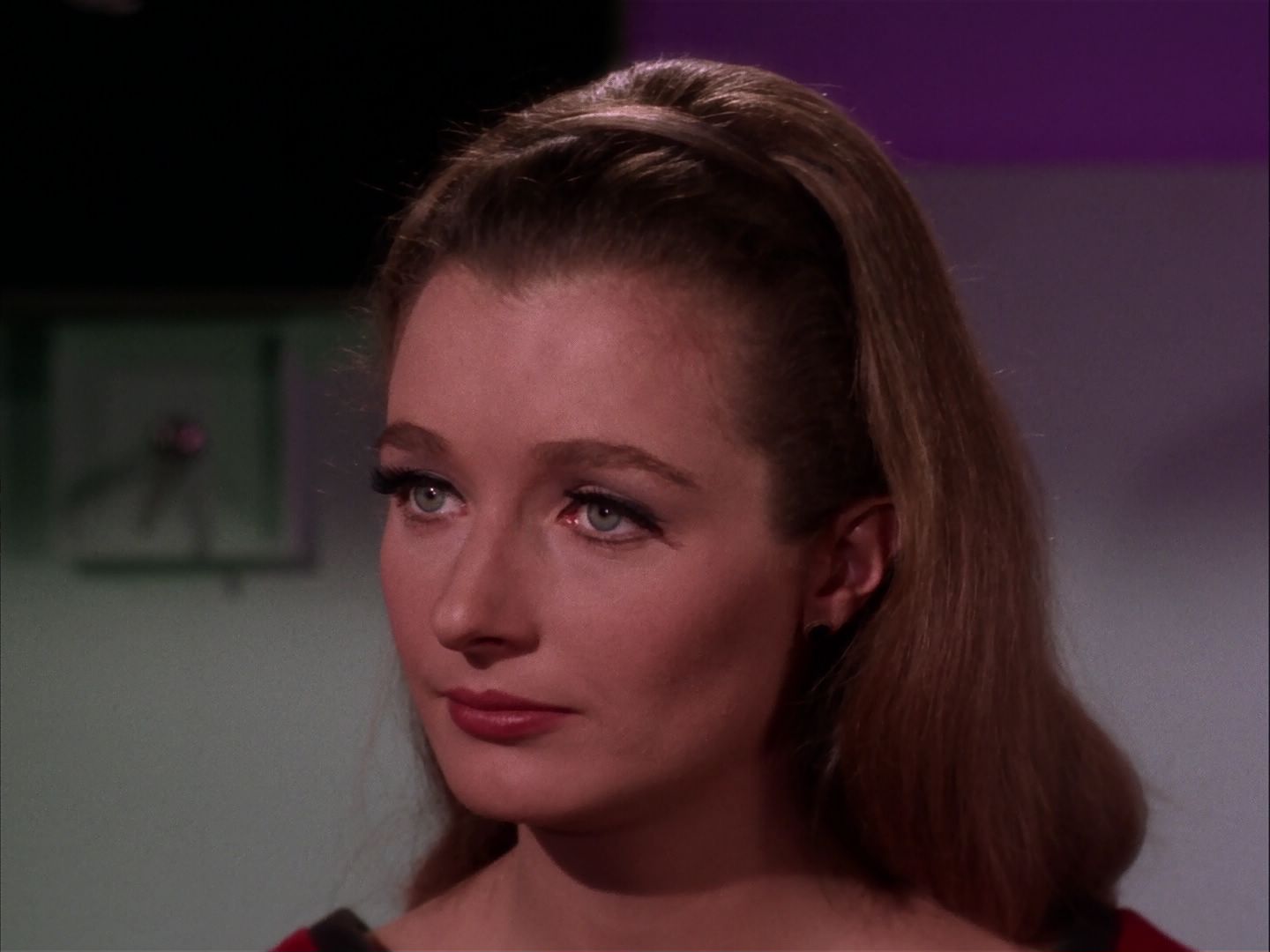 ariane179254_StarTrek_2x20_ReturnToTomorrow_2805.jpg