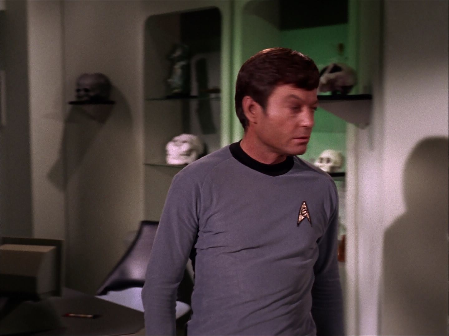 ariane179254_StarTrek_2x20_ReturnToTomorrow_2843.jpg
