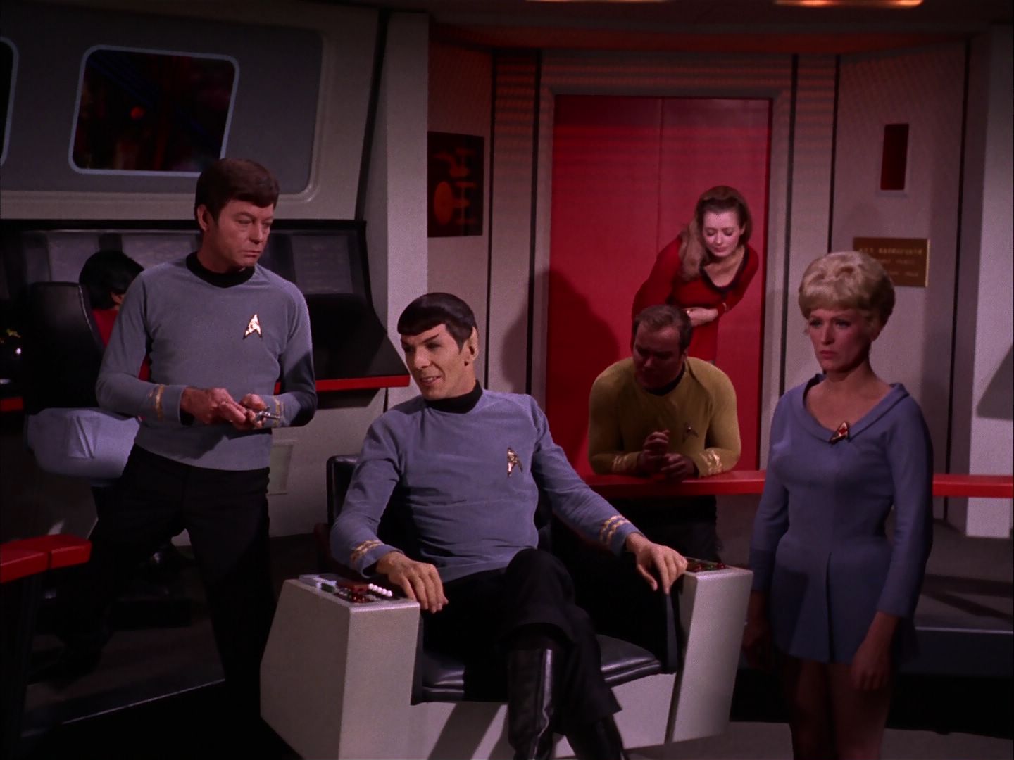ariane179254_StarTrek_2x20_ReturnToTomorrow_2962.jpg
