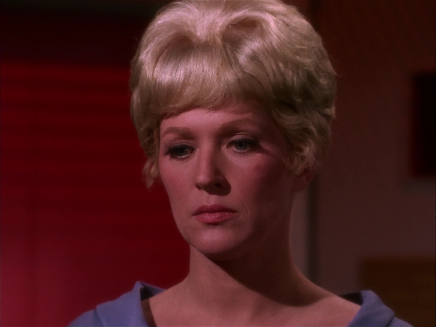 ariane179254_StarTrek_2x20_ReturnToTomorrow_2969.jpg