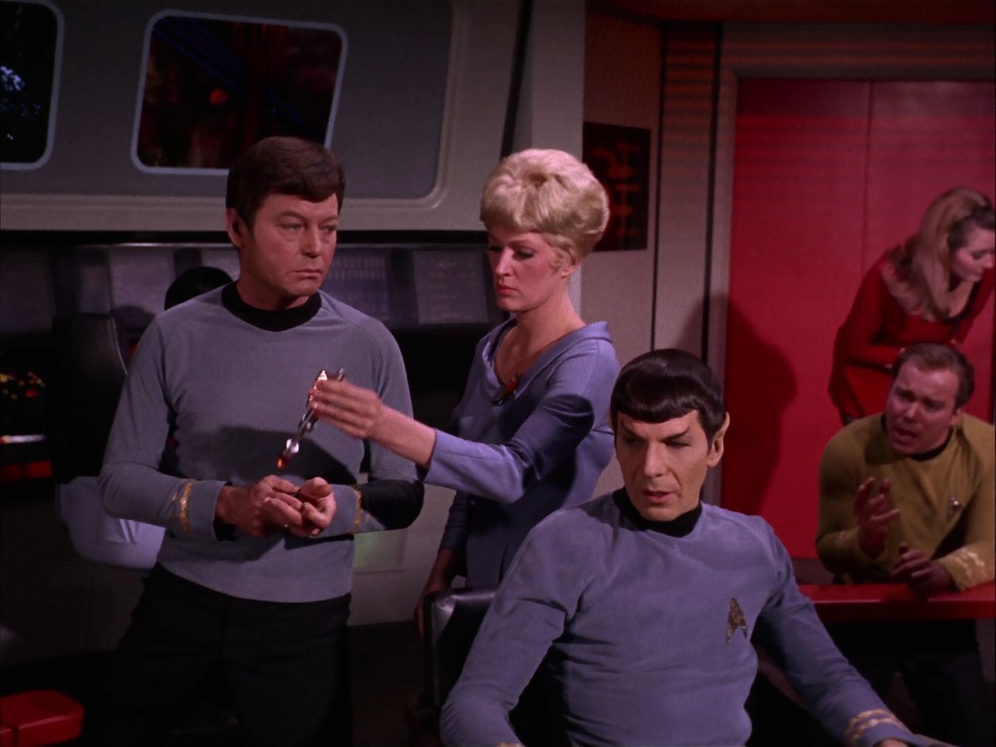 ariane179254_StarTrek_2x20_ReturnToTomorrow_2974.jpg
