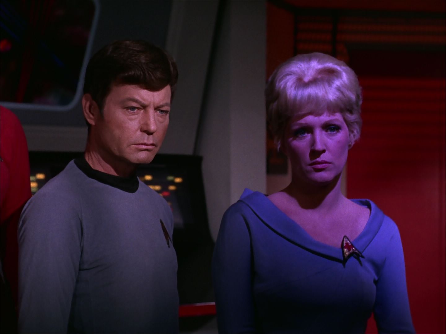 ariane179254_StarTrek_2x20_ReturnToTomorrow_3057.jpg