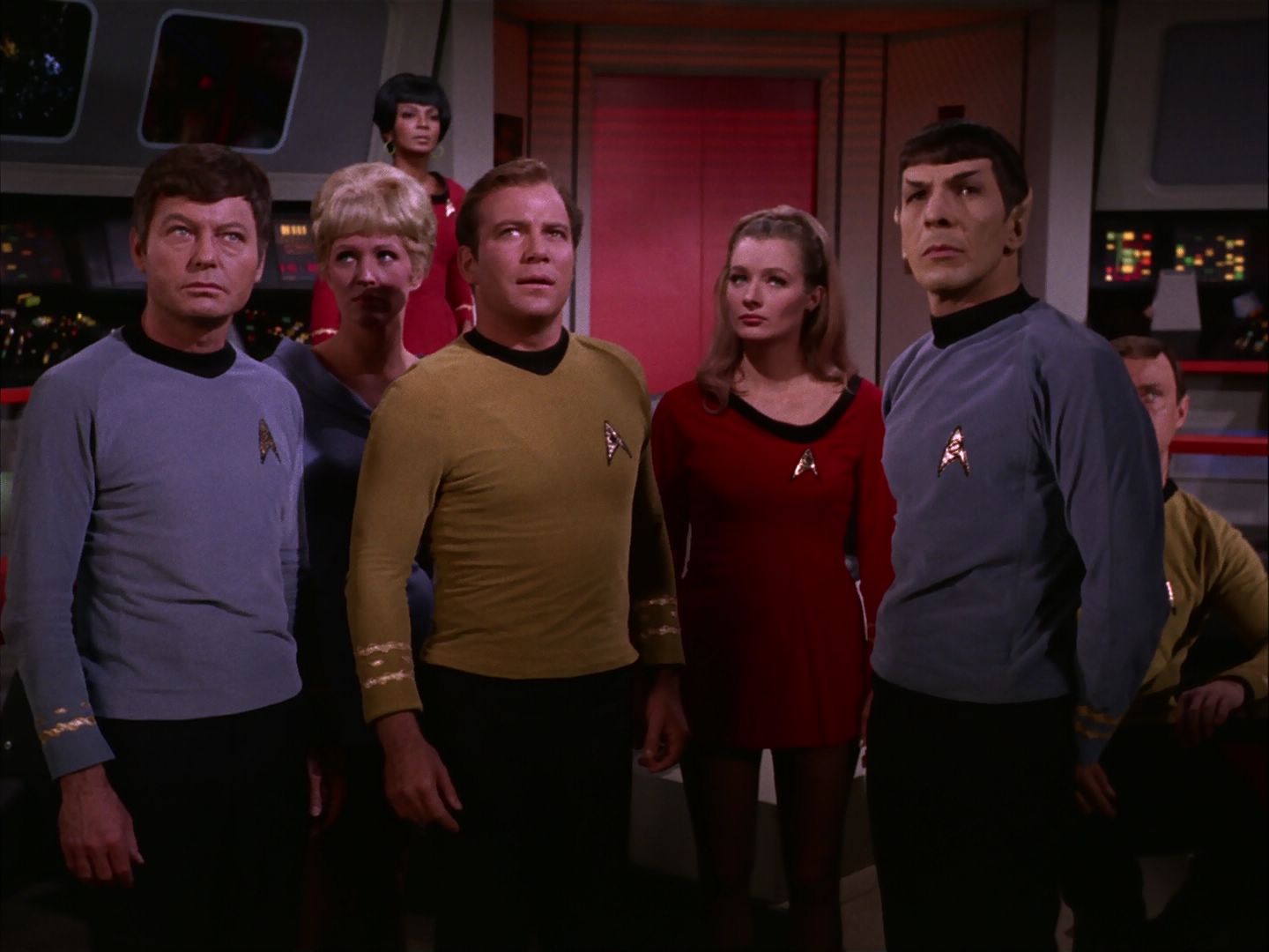 ariane179254_StarTrek_2x20_ReturnToTomorrow_3073.jpg
