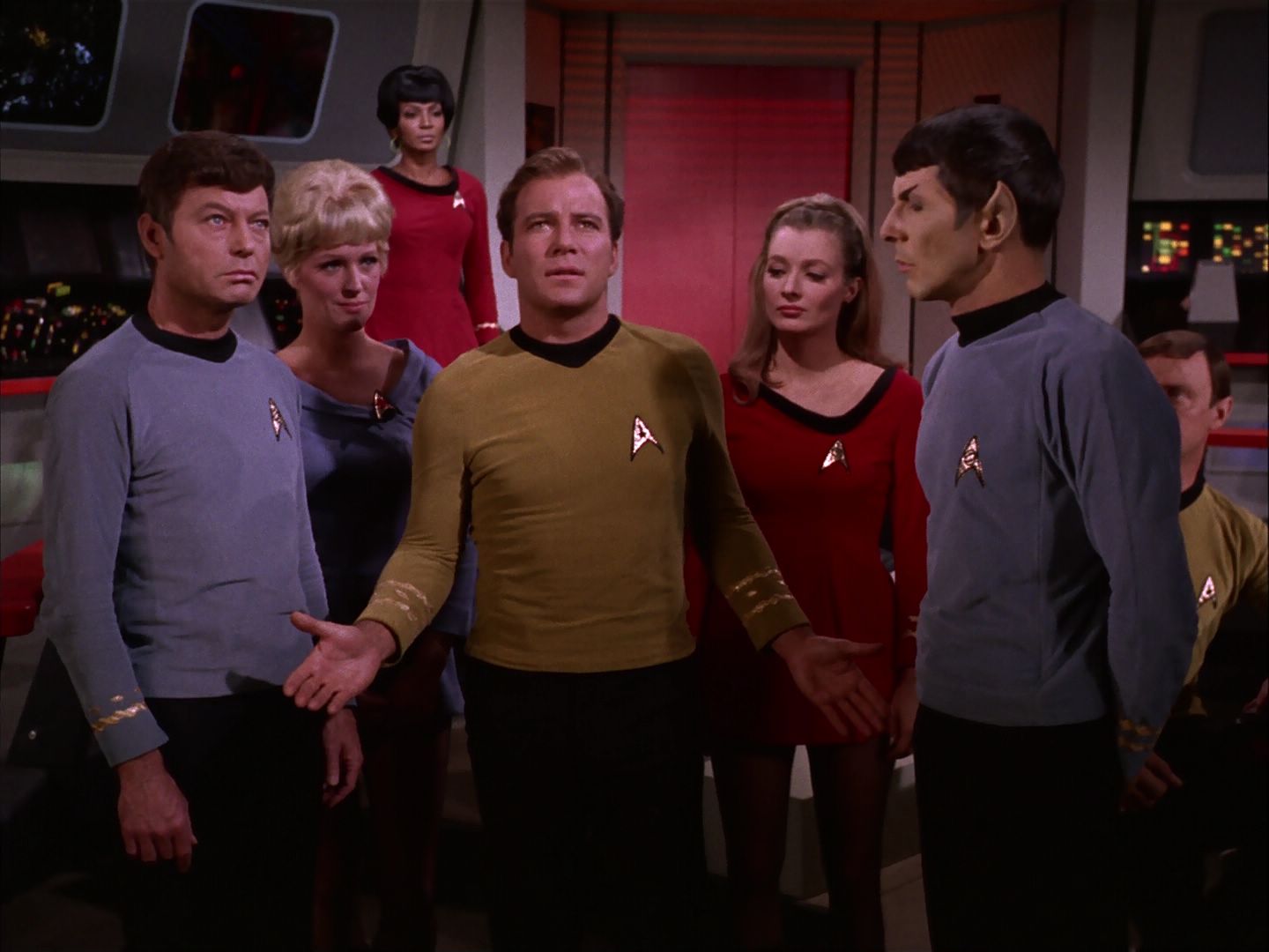 ariane179254_StarTrek_2x20_ReturnToTomorrow_3125.jpg