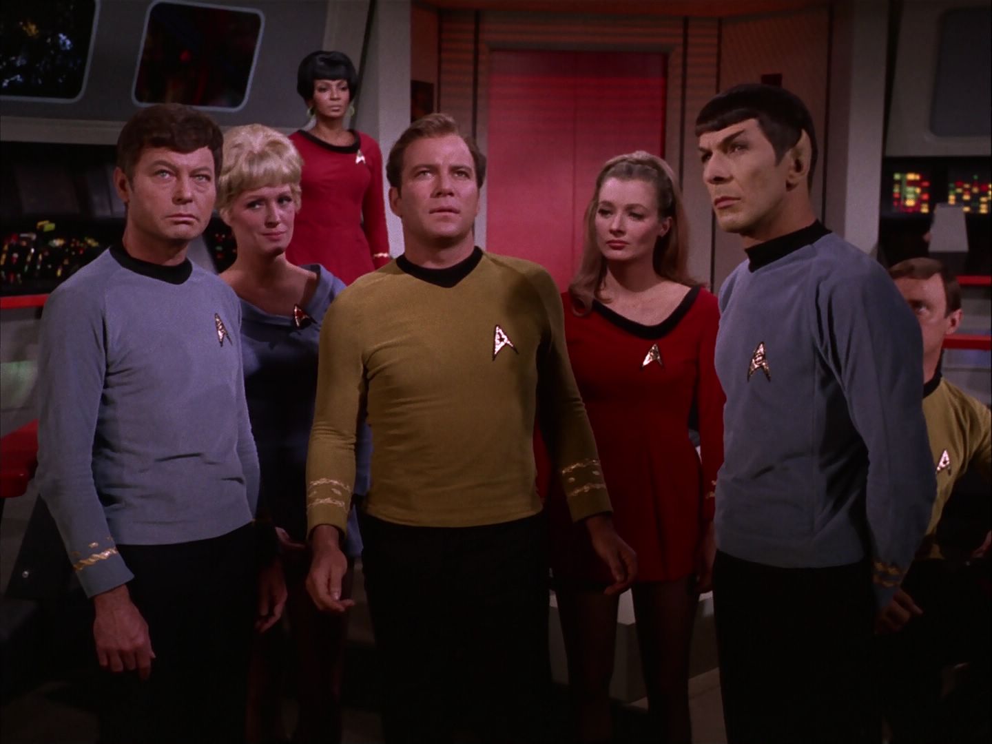 ariane179254_StarTrek_2x20_ReturnToTomorrow_3127.jpg