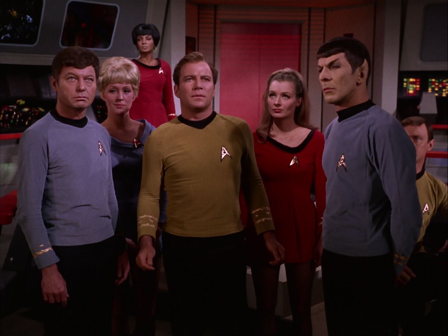 ariane179254_StarTrek_2x20_ReturnToTomorrow_3131.jpg