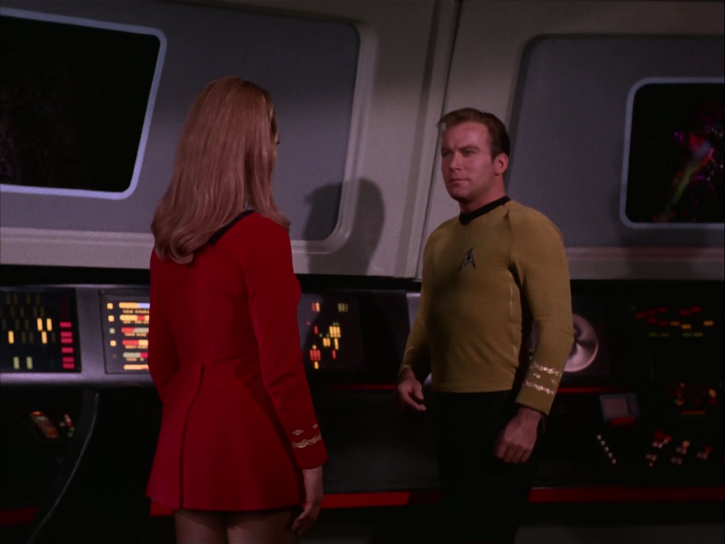 ariane179254_StarTrek_2x20_ReturnToTomorrow_3153.jpg