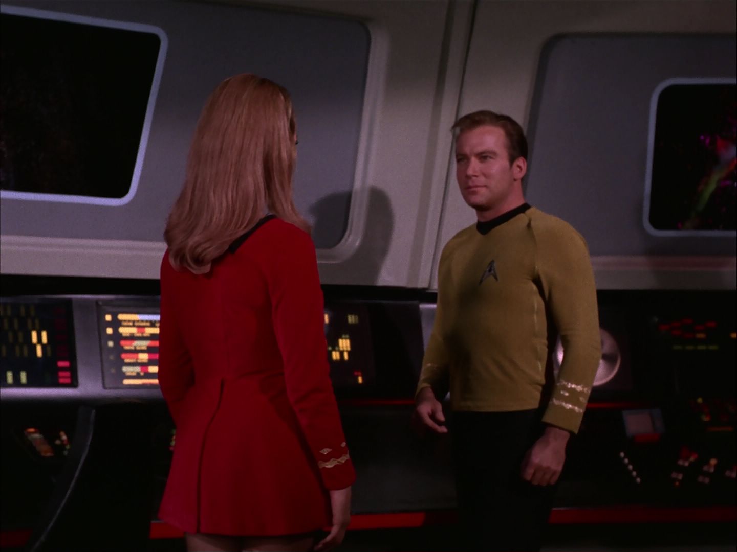 ariane179254_StarTrek_2x20_ReturnToTomorrow_3154.jpg