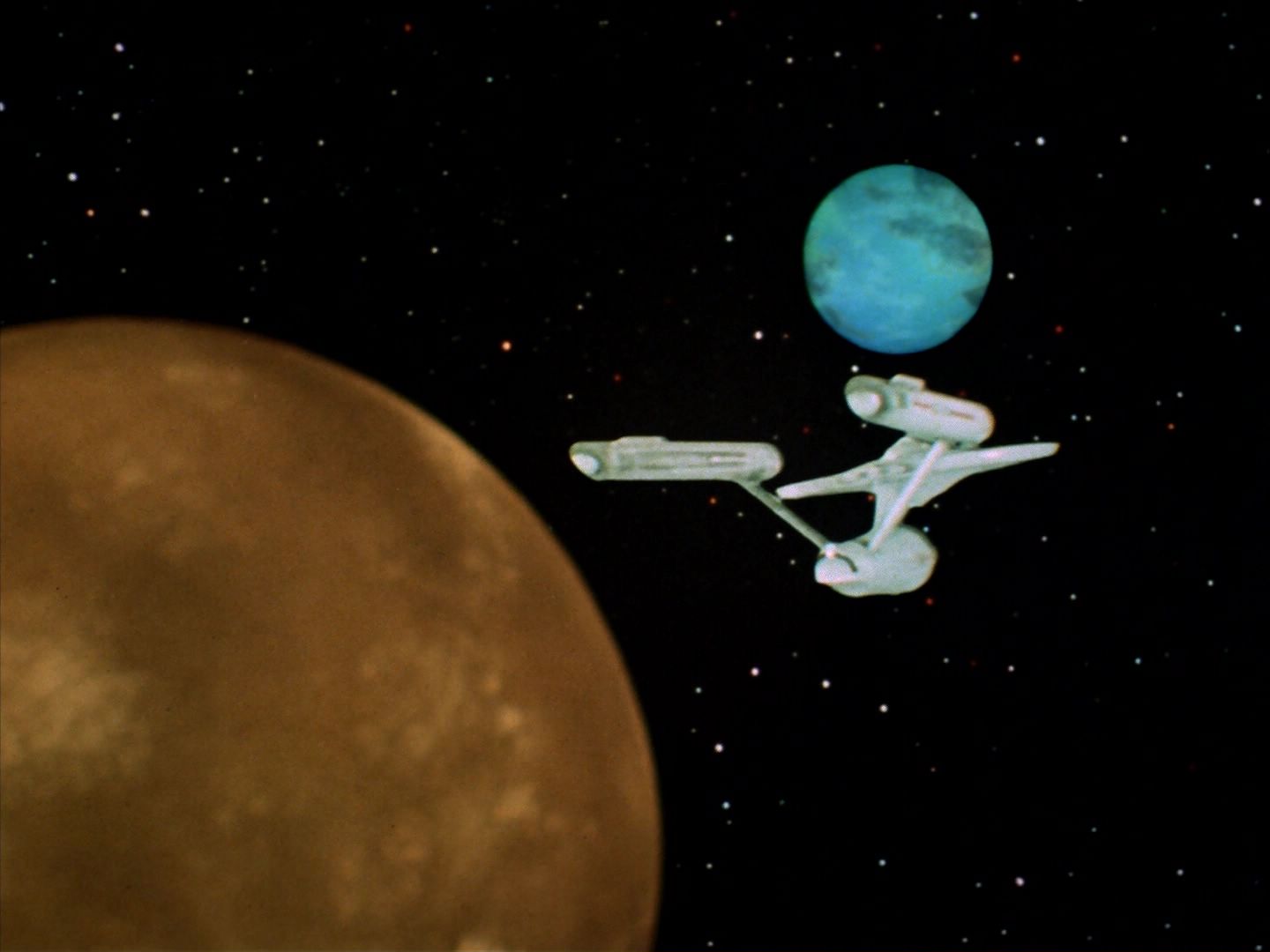 ariane179254_StarTrek_2x21_PatternsOfForce_0004.jpg