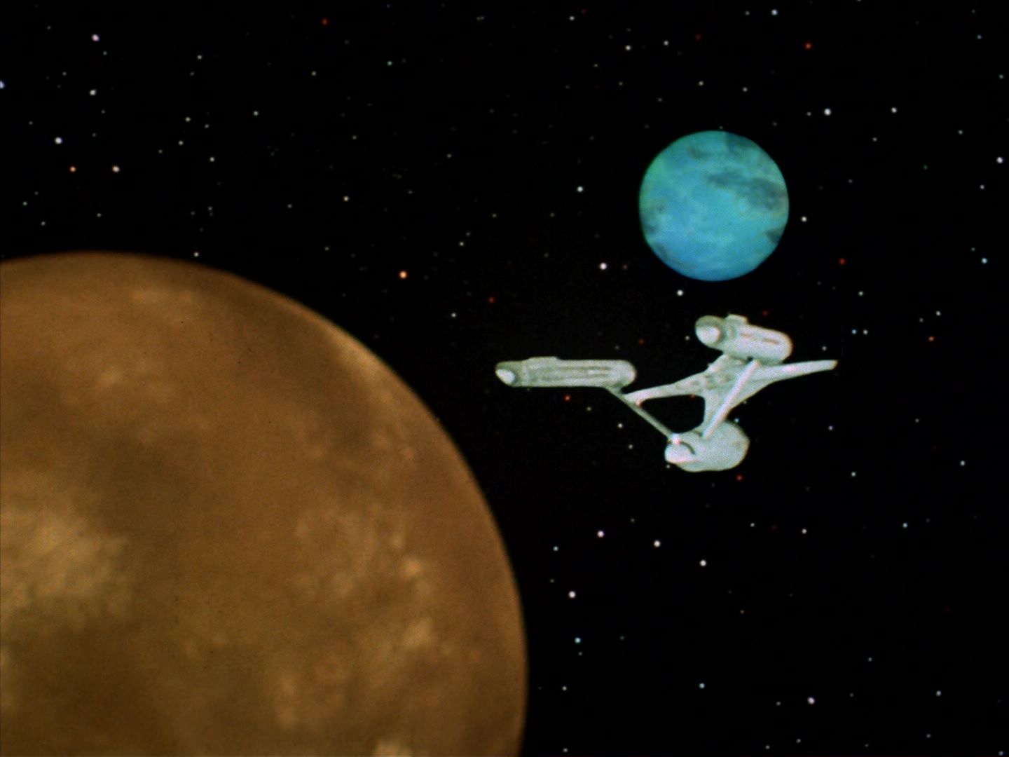 ariane179254_StarTrek_2x21_PatternsOfForce_0005.jpg