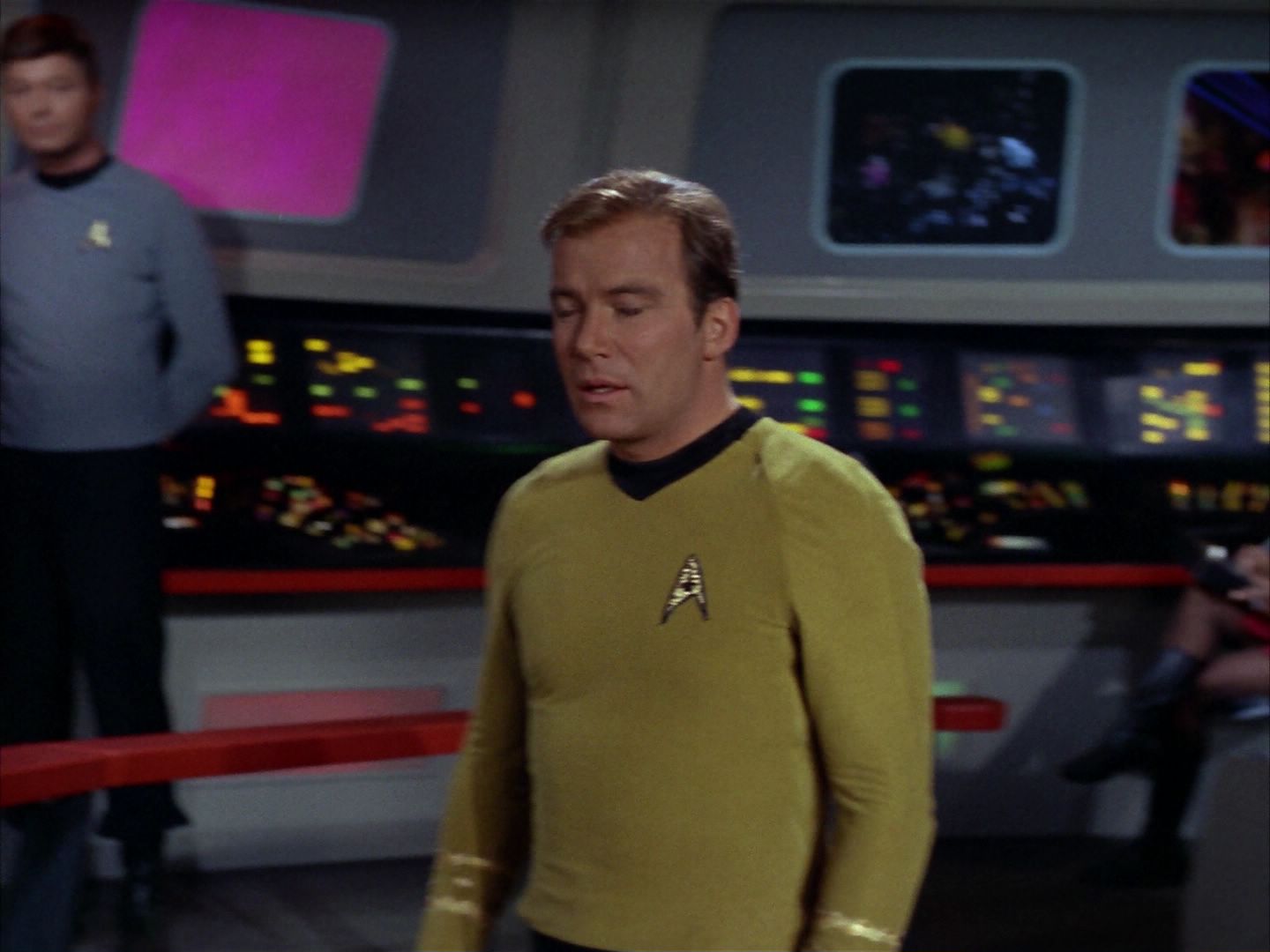 ariane179254_StarTrek_2x21_PatternsOfForce_0017.jpg