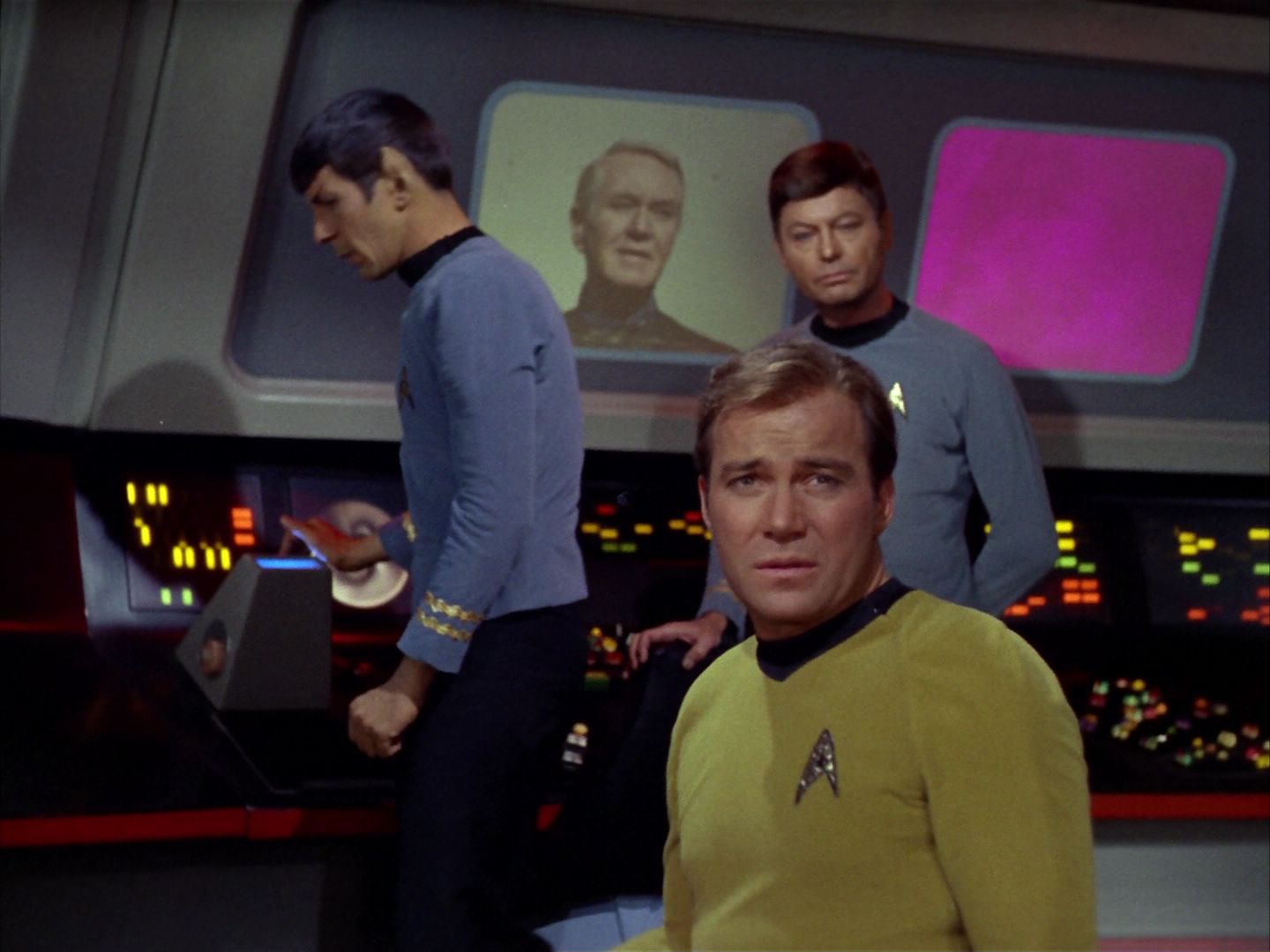 ariane179254_StarTrek_2x21_PatternsOfForce_0029.jpg