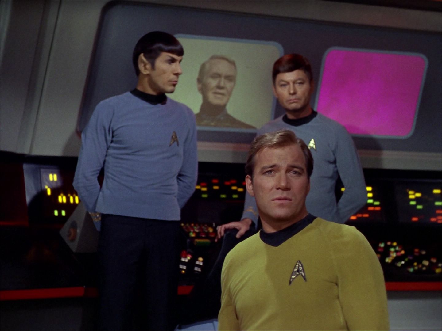 ariane179254_StarTrek_2x21_PatternsOfForce_0032.jpg