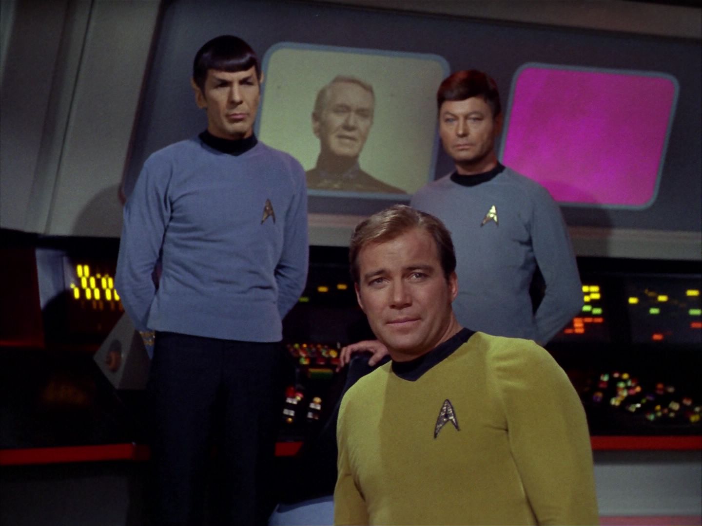 ariane179254_StarTrek_2x21_PatternsOfForce_0041.jpg