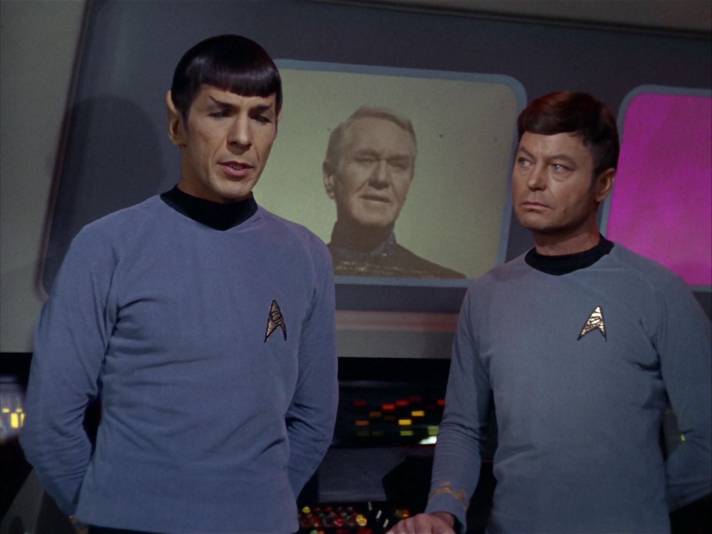 ariane179254_StarTrek_2x21_PatternsOfForce_0044.jpg