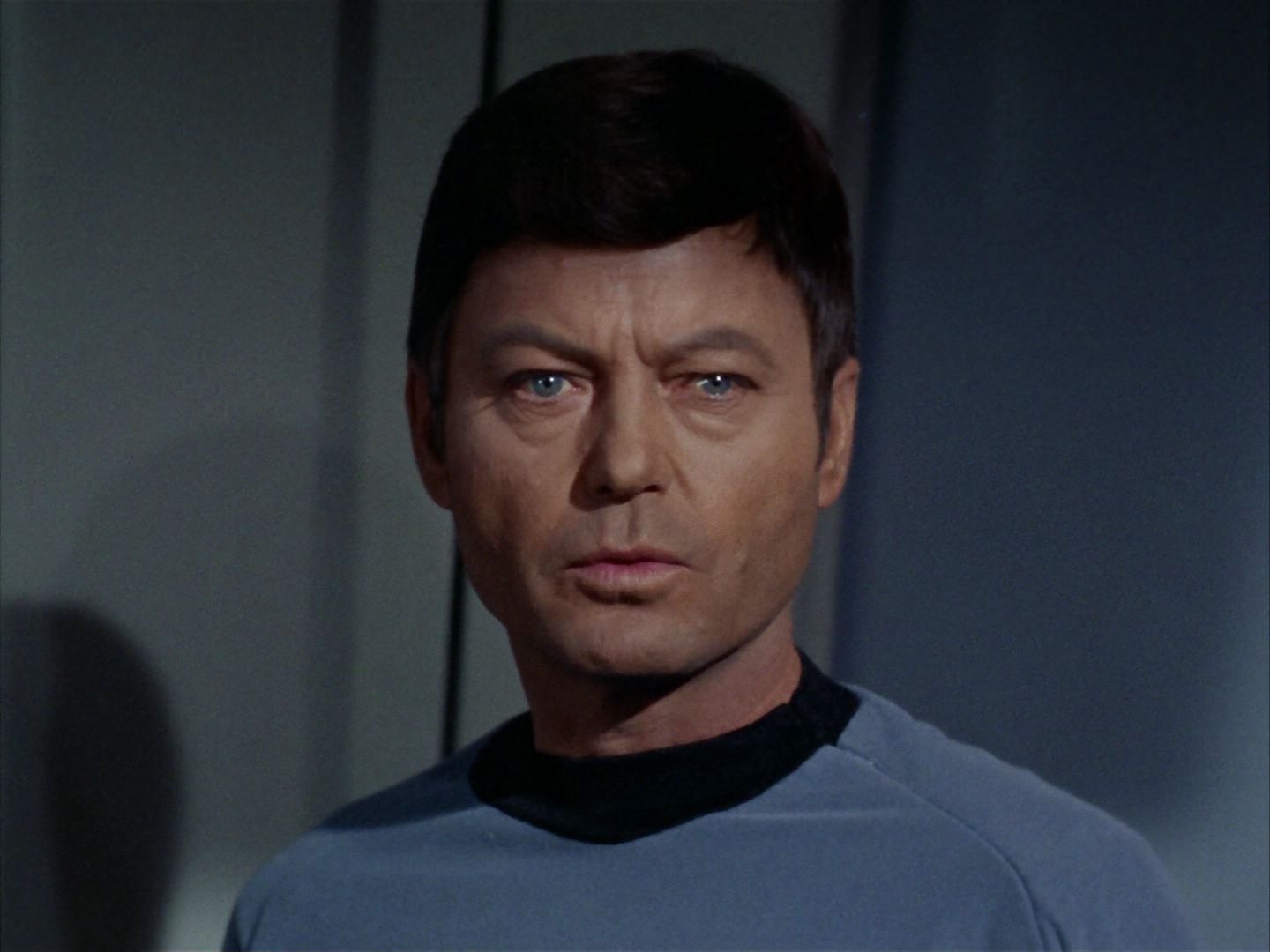 ariane179254_StarTrek_2x21_PatternsOfForce_0119.jpg