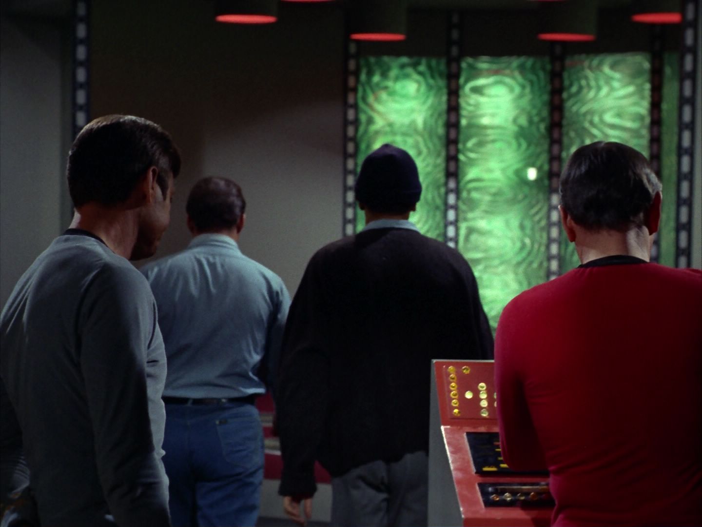 ariane179254_StarTrek_2x21_PatternsOfForce_0291.jpg