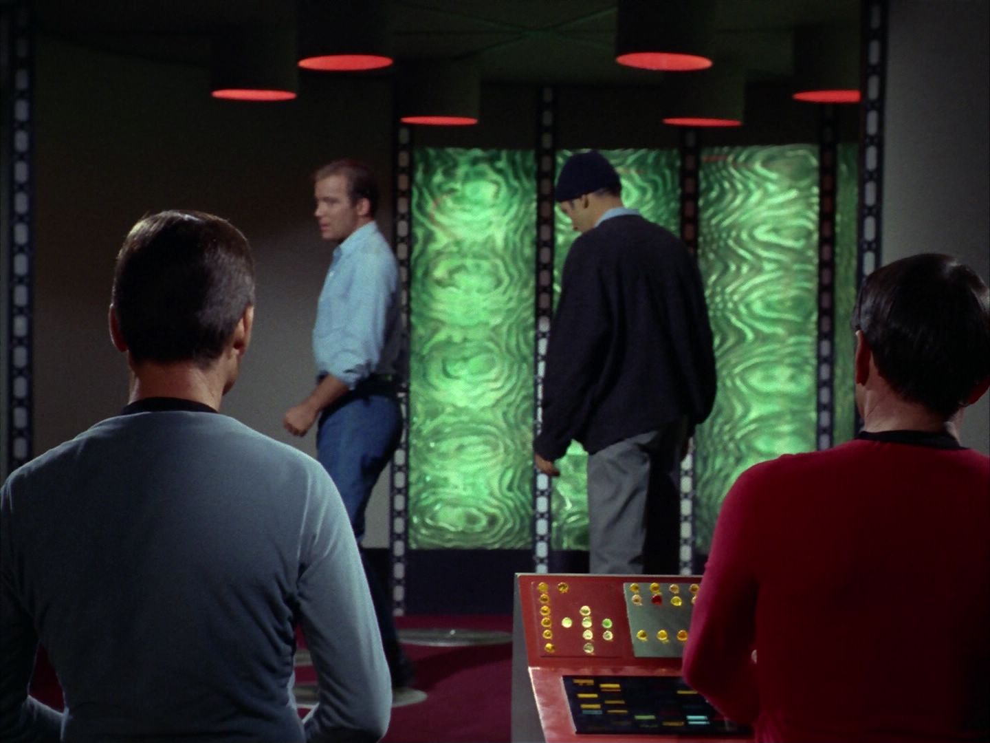 ariane179254_StarTrek_2x21_PatternsOfForce_0294.jpg