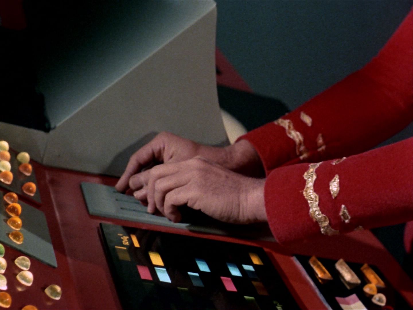 ariane179254_StarTrek_2x21_PatternsOfForce_0296.jpg