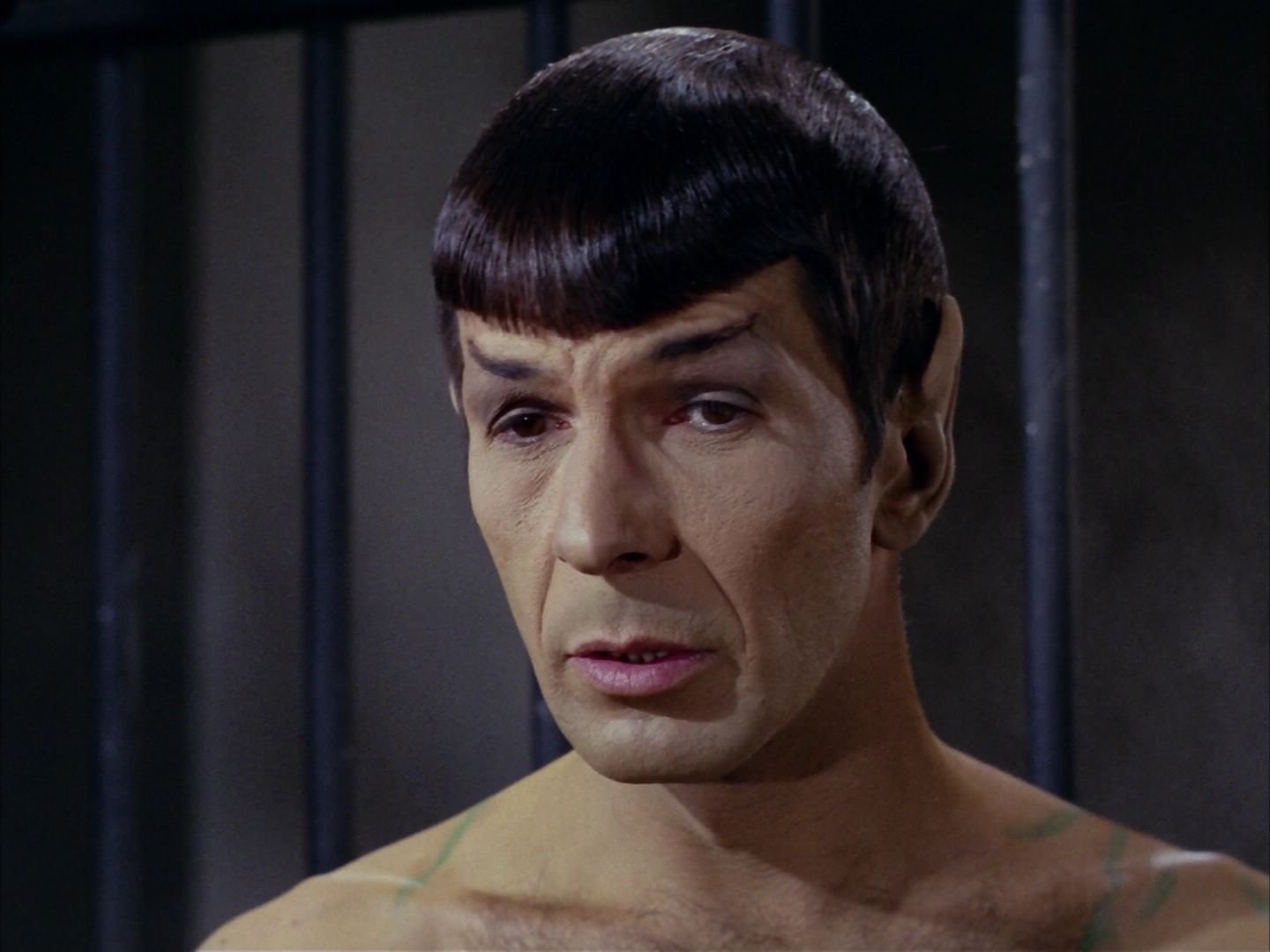 ariane179254_StarTrek_2x21_PatternsOfForce_0937.jpg
