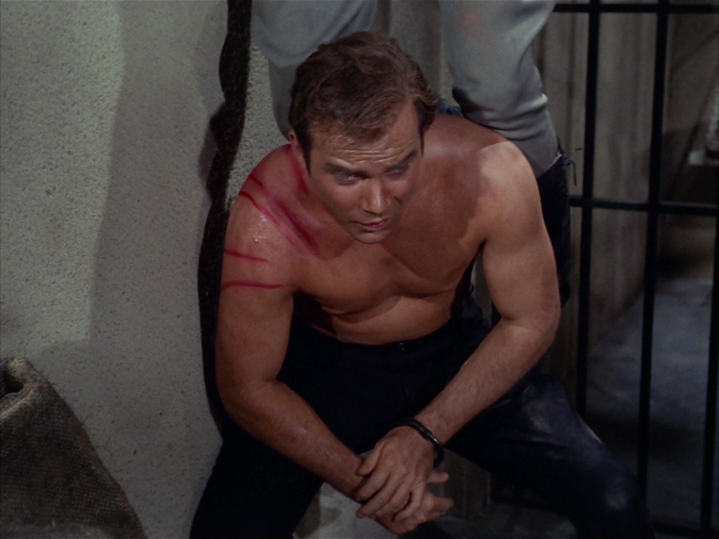 ariane179254_StarTrek_2x21_PatternsOfForce_1128.jpg