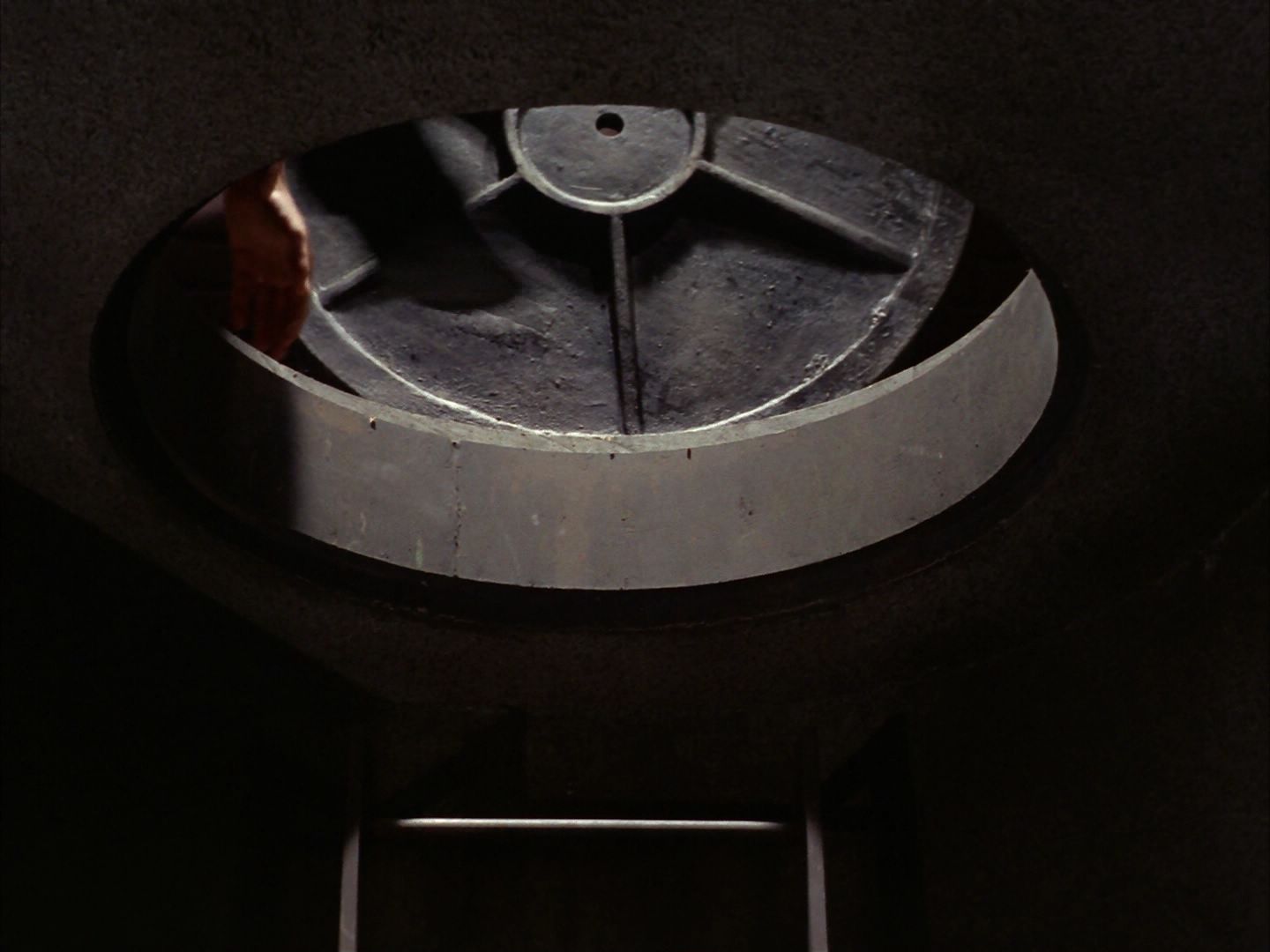 ariane179254_StarTrek_2x21_PatternsOfForce_1410.jpg