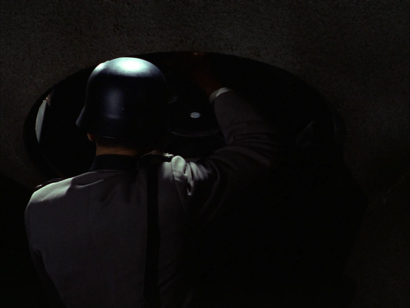 ariane179254_StarTrek_2x21_PatternsOfForce_1429.jpg