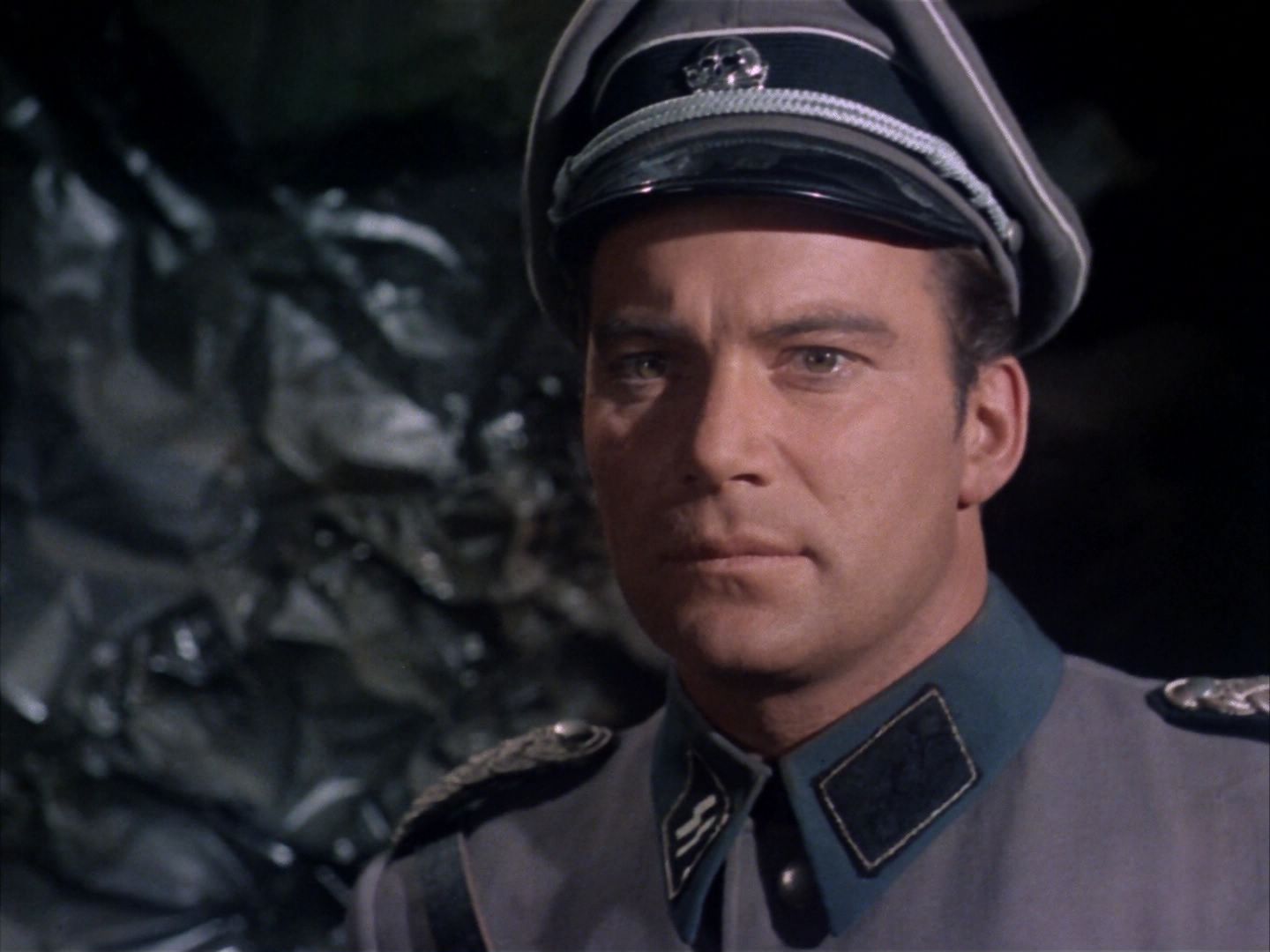 ariane179254_StarTrek_2x21_PatternsOfForce_1637.jpg