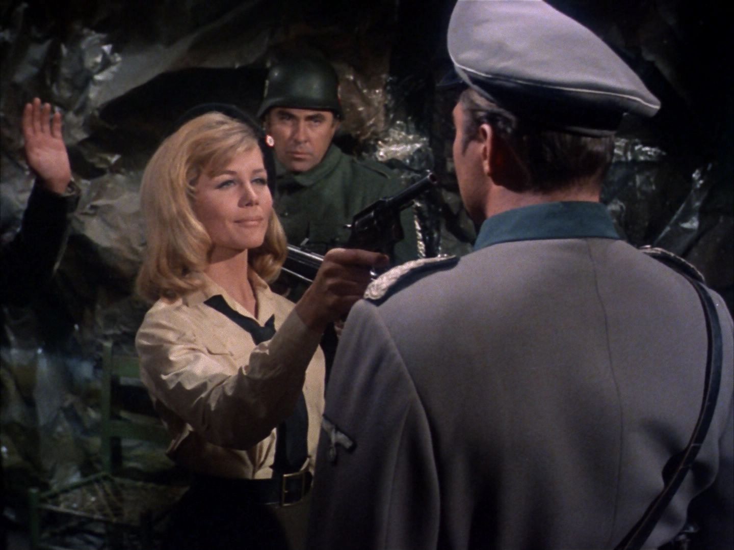 ariane179254_StarTrek_2x21_PatternsOfForce_1647.jpg