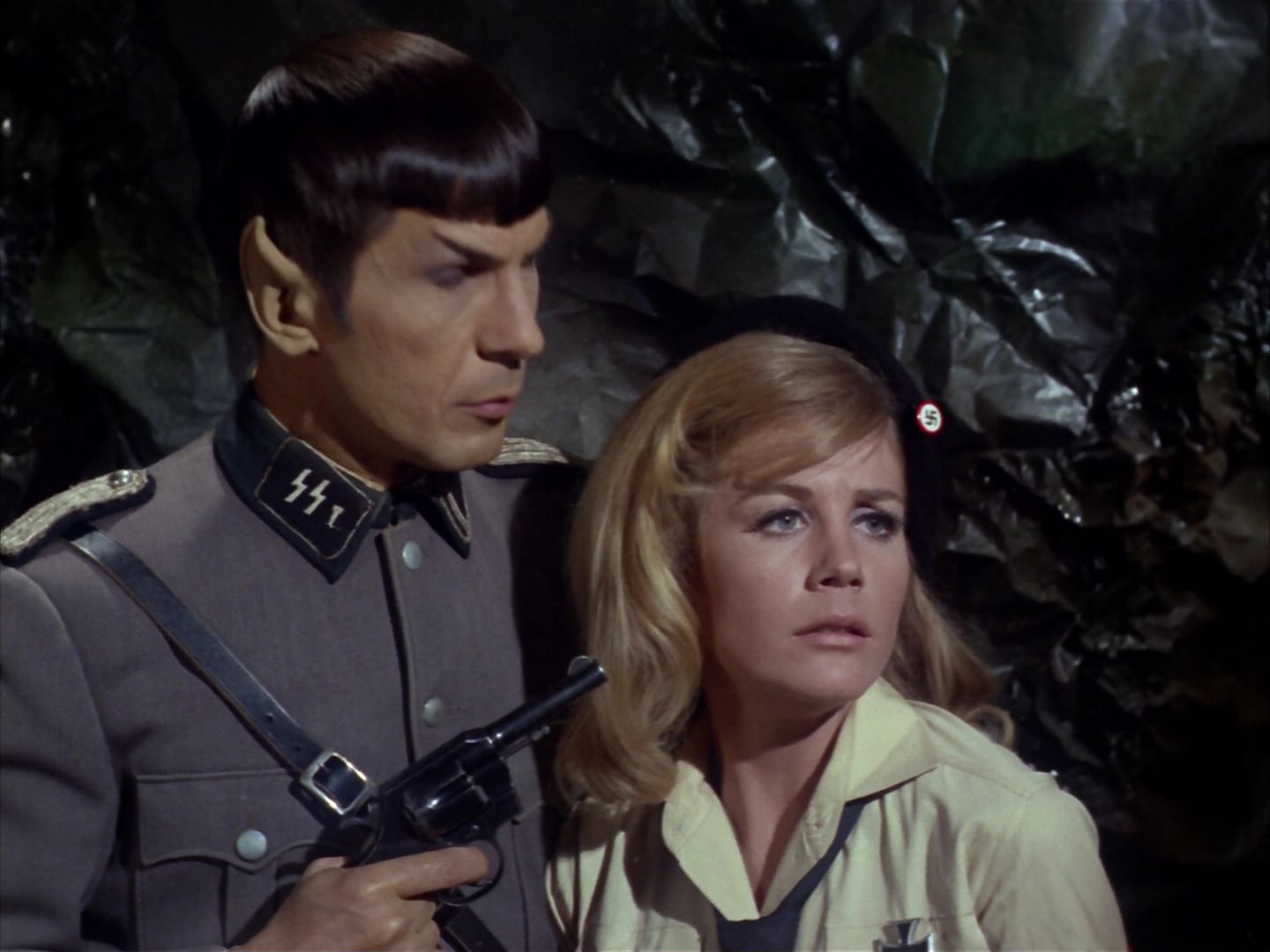 ariane179254_StarTrek_2x21_PatternsOfForce_1686.jpg
