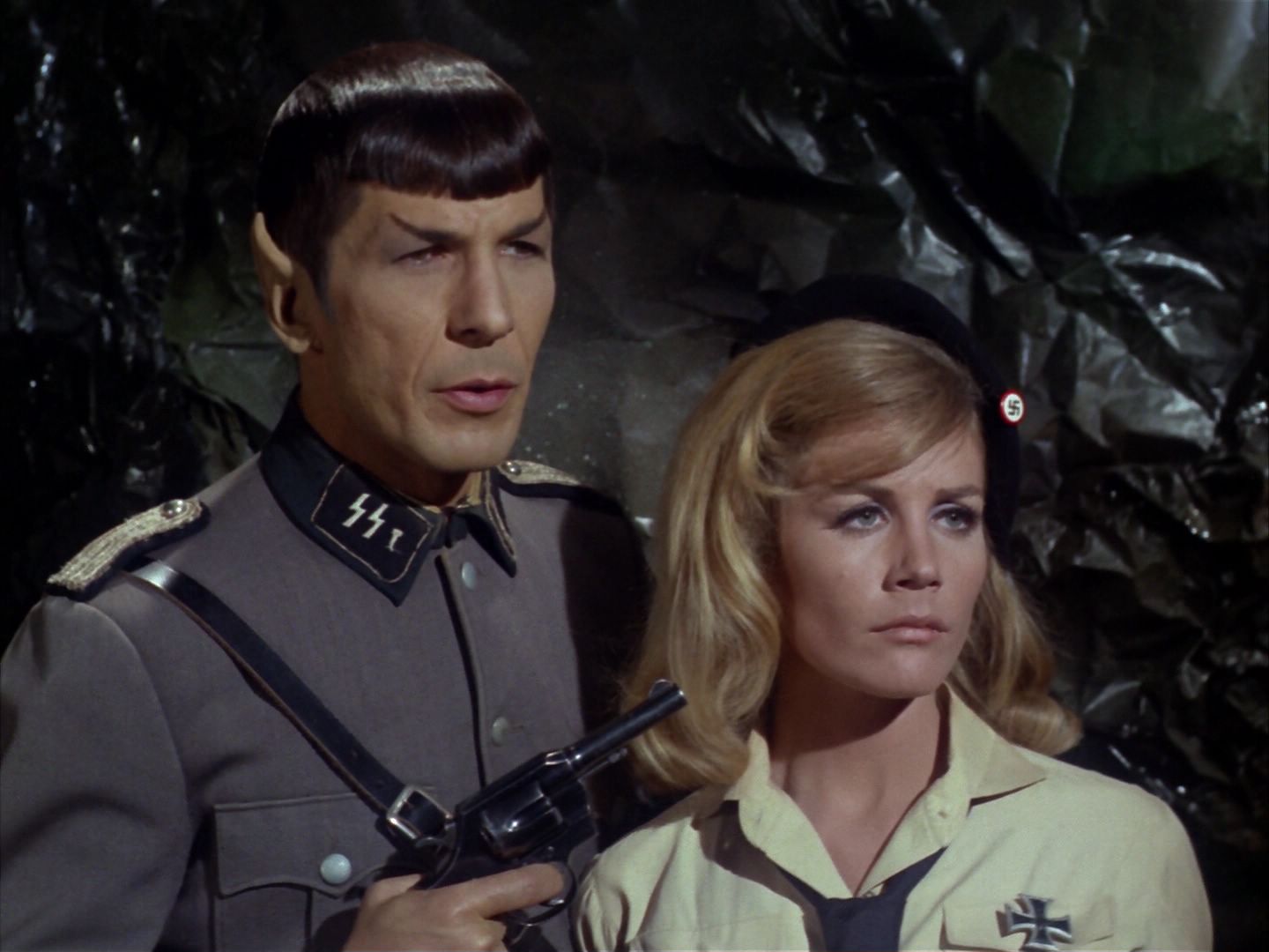 ariane179254_StarTrek_2x21_PatternsOfForce_1697.jpg