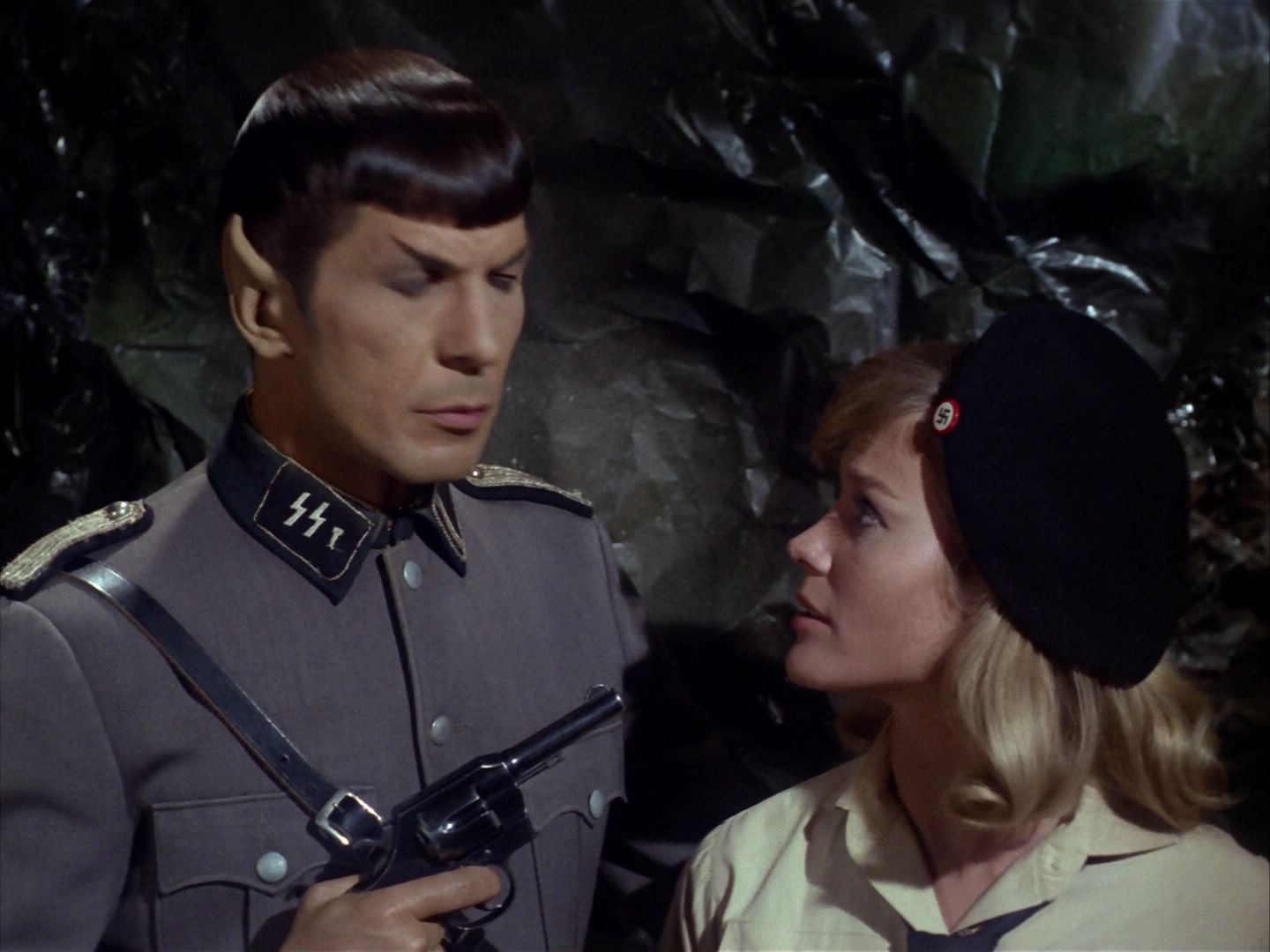 ariane179254_StarTrek_2x21_PatternsOfForce_1713.jpg