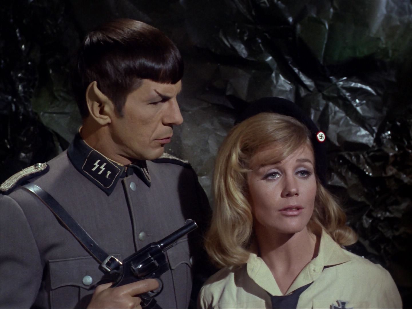ariane179254_StarTrek_2x21_PatternsOfForce_1718.jpg