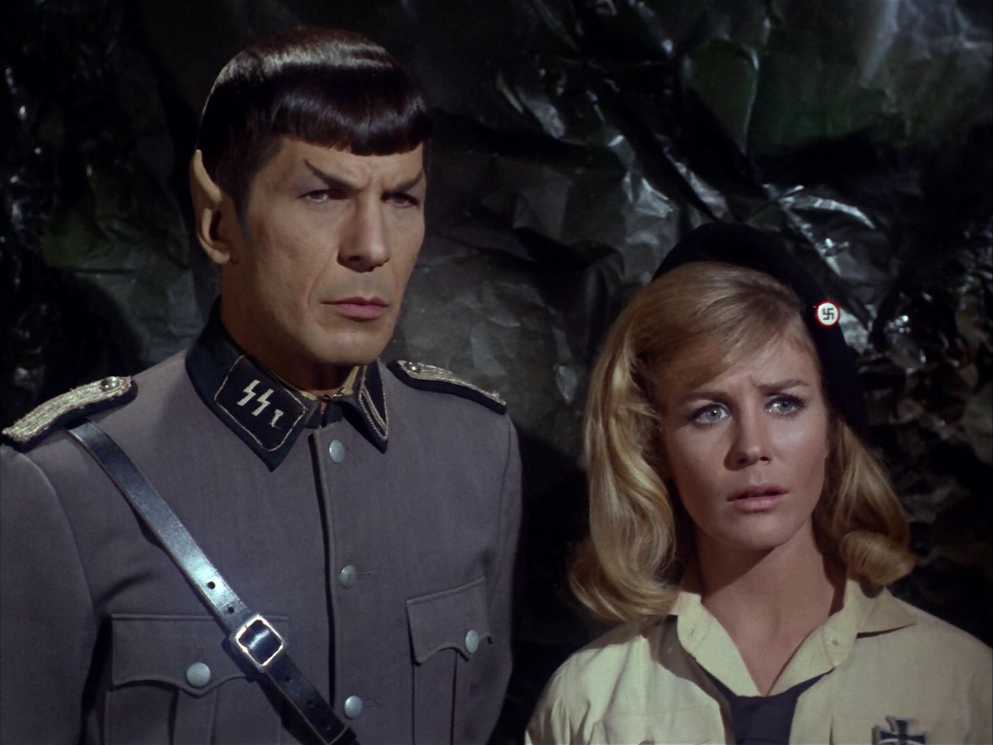 ariane179254_StarTrek_2x21_PatternsOfForce_1761.jpg