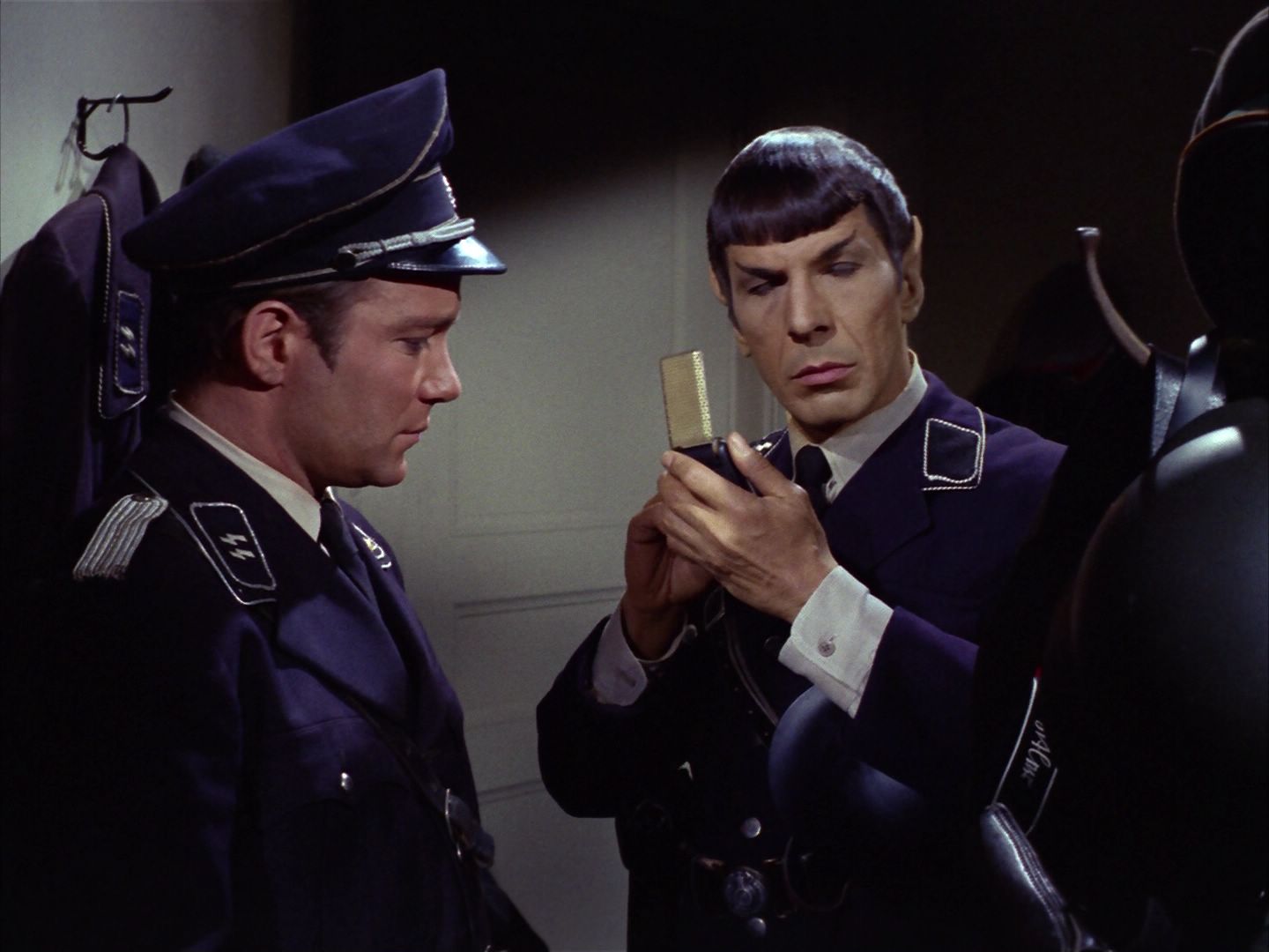 ariane179254_StarTrek_2x21_PatternsOfForce_2074.jpg