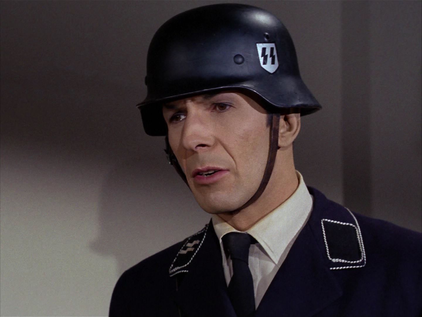 ariane179254_StarTrek_2x21_PatternsOfForce_2667.jpg