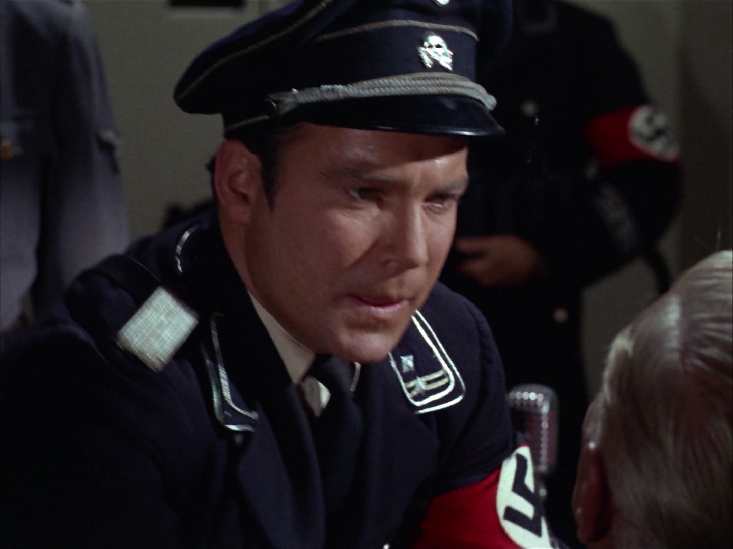 ariane179254_StarTrek_2x21_PatternsOfForce_2697.jpg