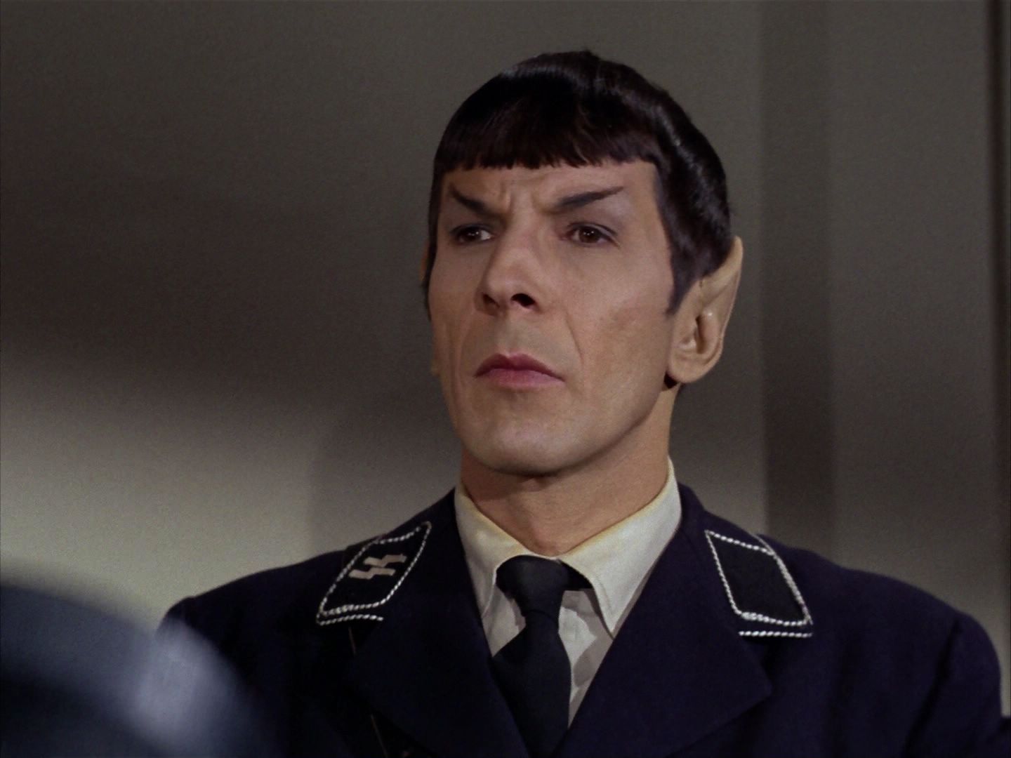 ariane179254_StarTrek_2x21_PatternsOfForce_2741.jpg