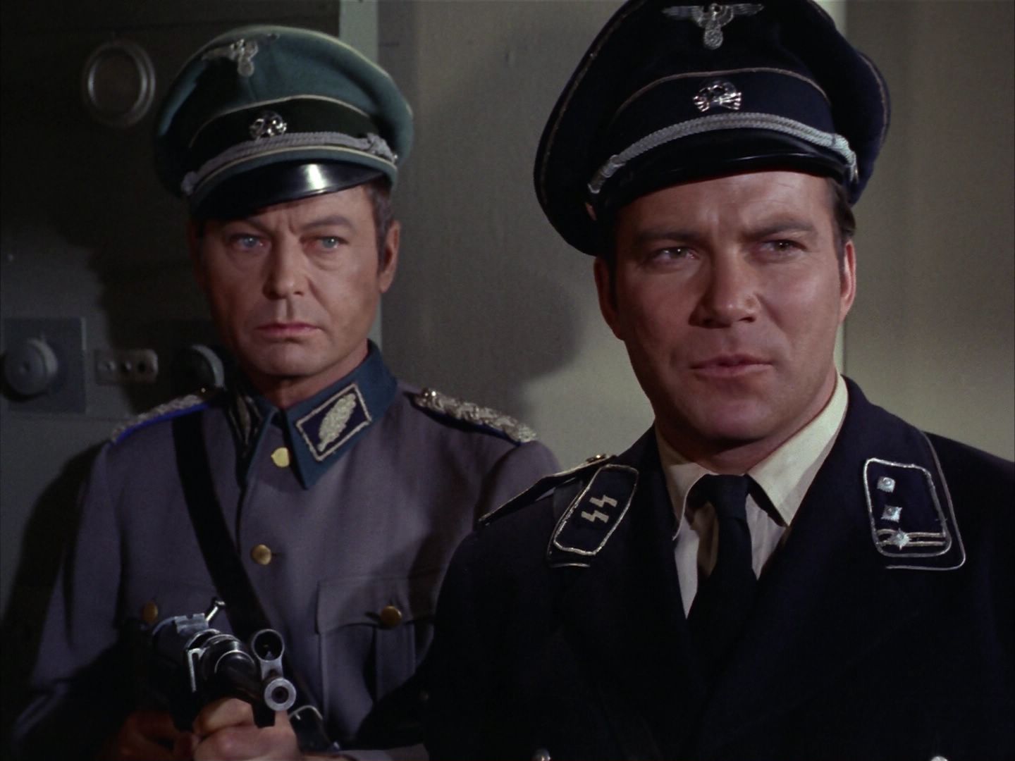 ariane179254_StarTrek_2x21_PatternsOfForce_2765.jpg