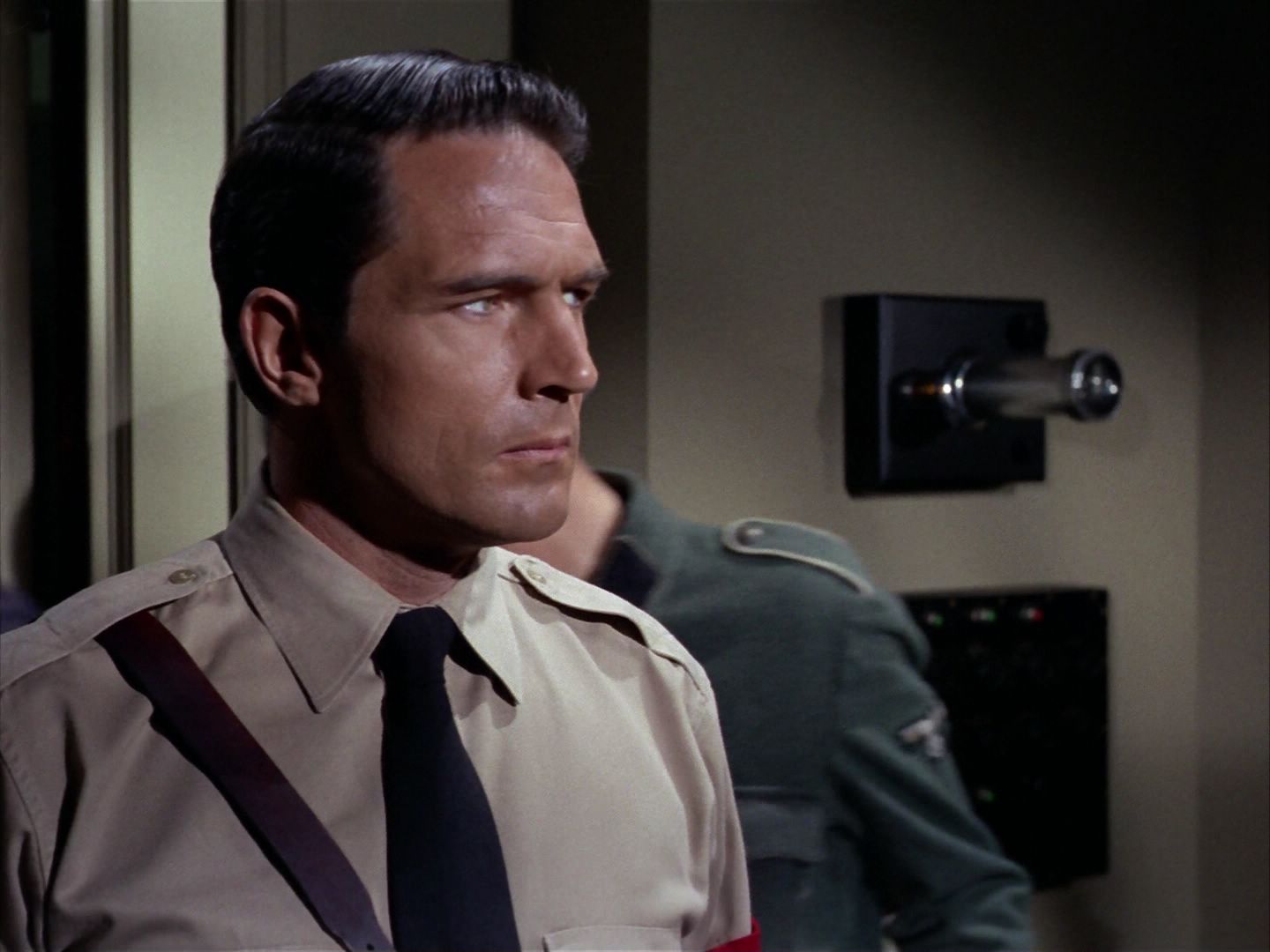 ariane179254_StarTrek_2x21_PatternsOfForce_2784.jpg