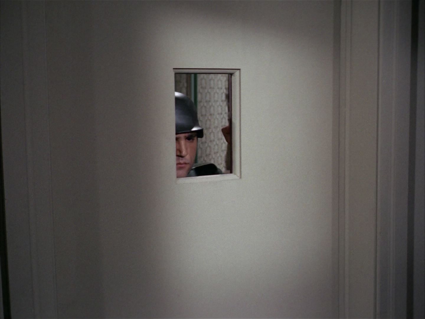 ariane179254_StarTrek_2x21_PatternsOfForce_2954.jpg