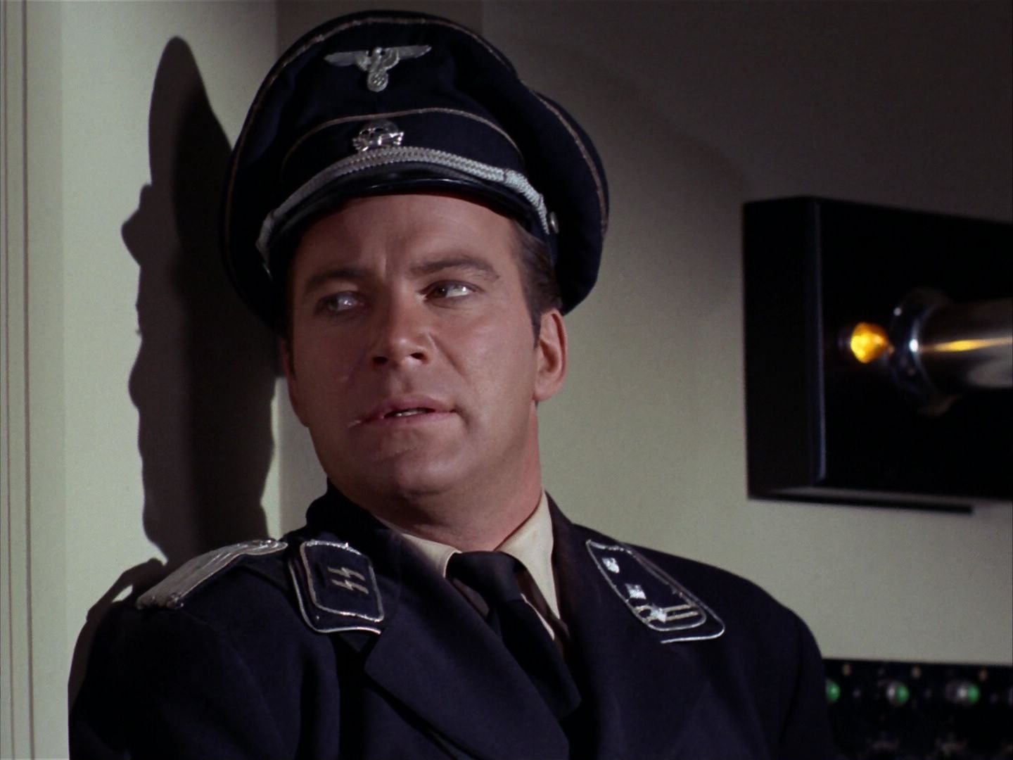 ariane179254_StarTrek_2x21_PatternsOfForce_2958.jpg