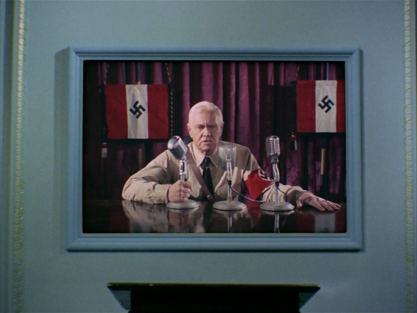 ariane179254_StarTrek_2x21_PatternsOfForce_2963.jpg