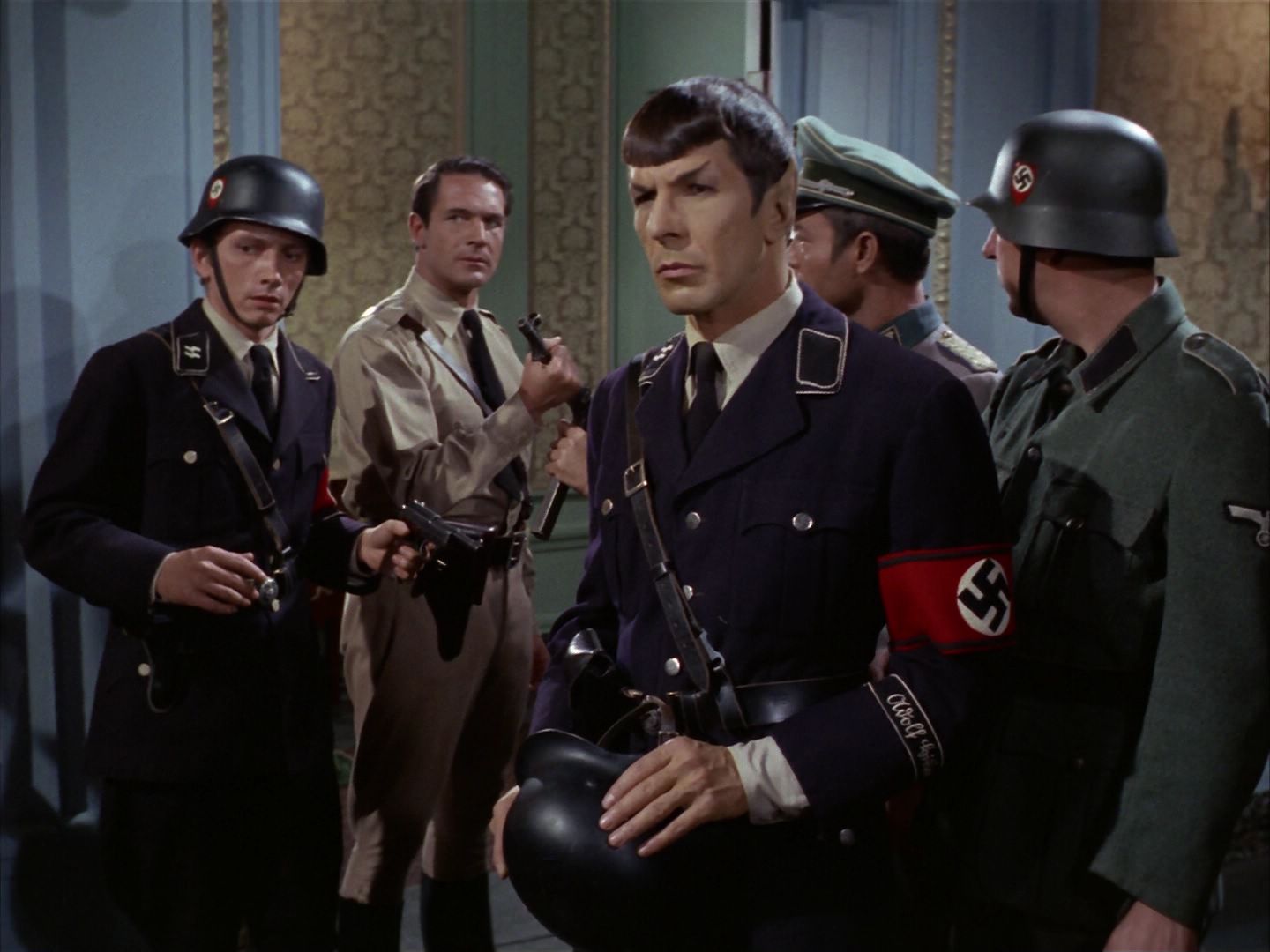 ariane179254_StarTrek_2x21_PatternsOfForce_3020.jpg