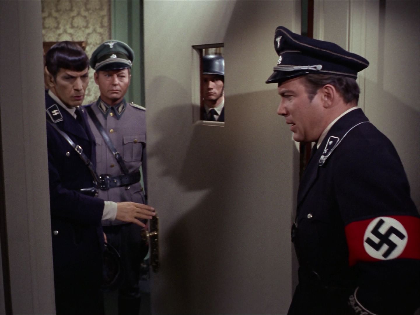 ariane179254_StarTrek_2x21_PatternsOfForce_3080.jpg