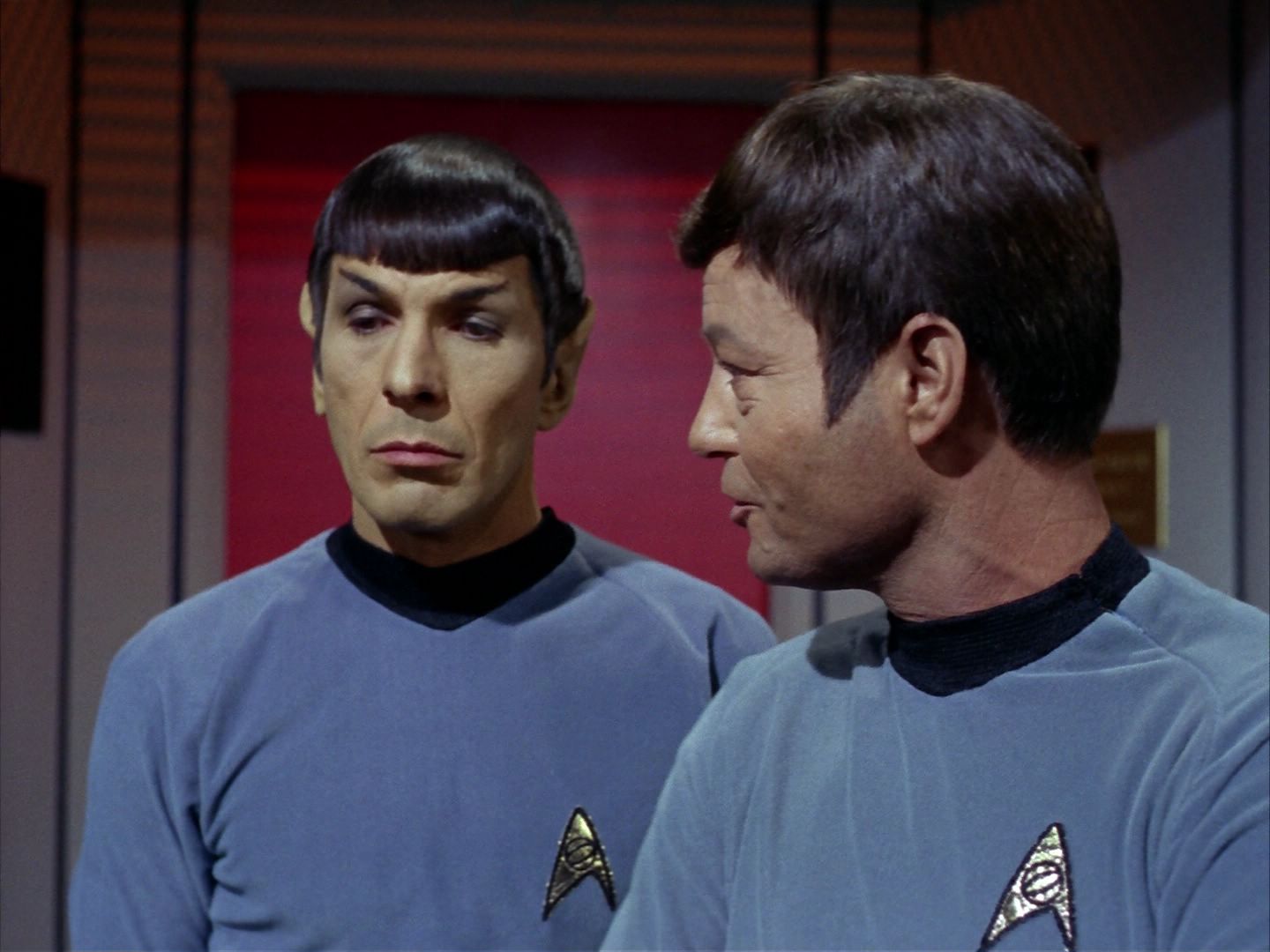 ariane179254_StarTrek_2x21_PatternsOfForce_3191.jpg