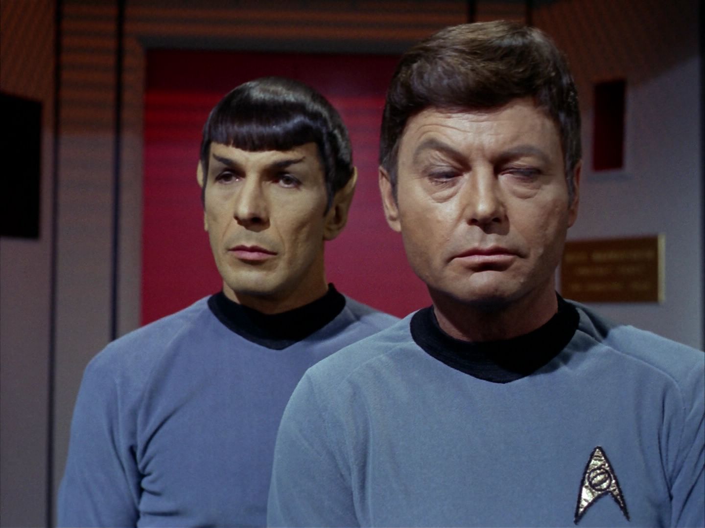 ariane179254_StarTrek_2x21_PatternsOfForce_3215.jpg