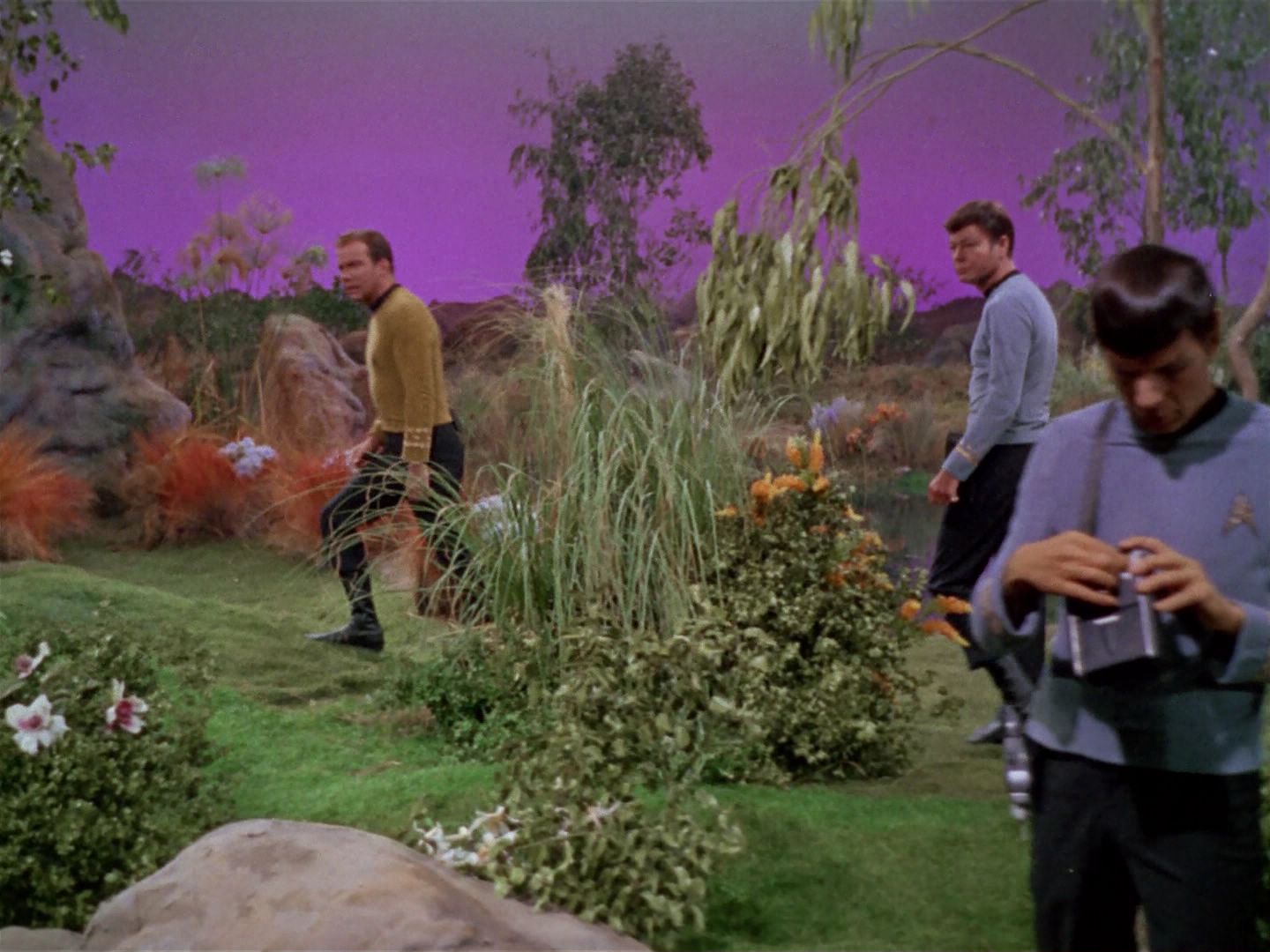ariane179254_StarTrek_2x22_ByAnyOtherName_0028.jpg